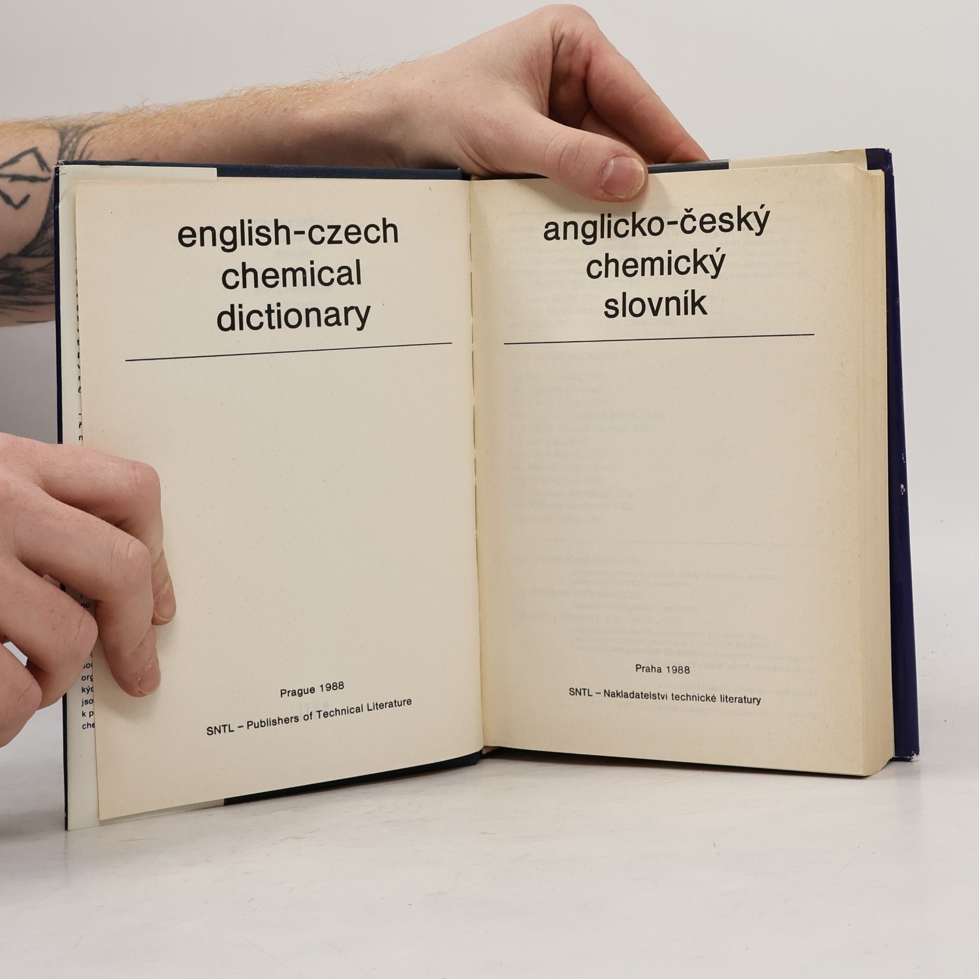 Karel Bláha Anglicko-český chemický slovník