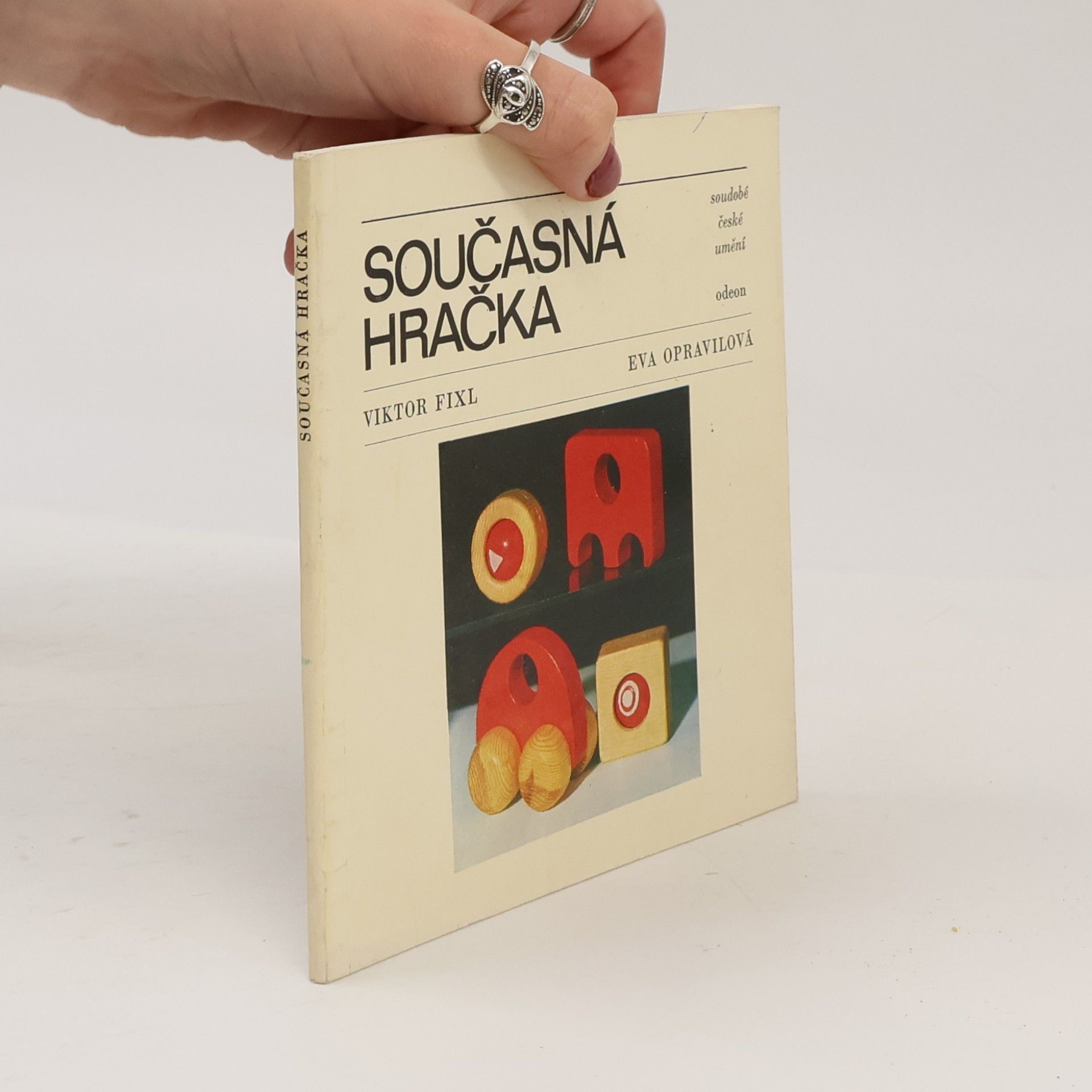 Současná hračka