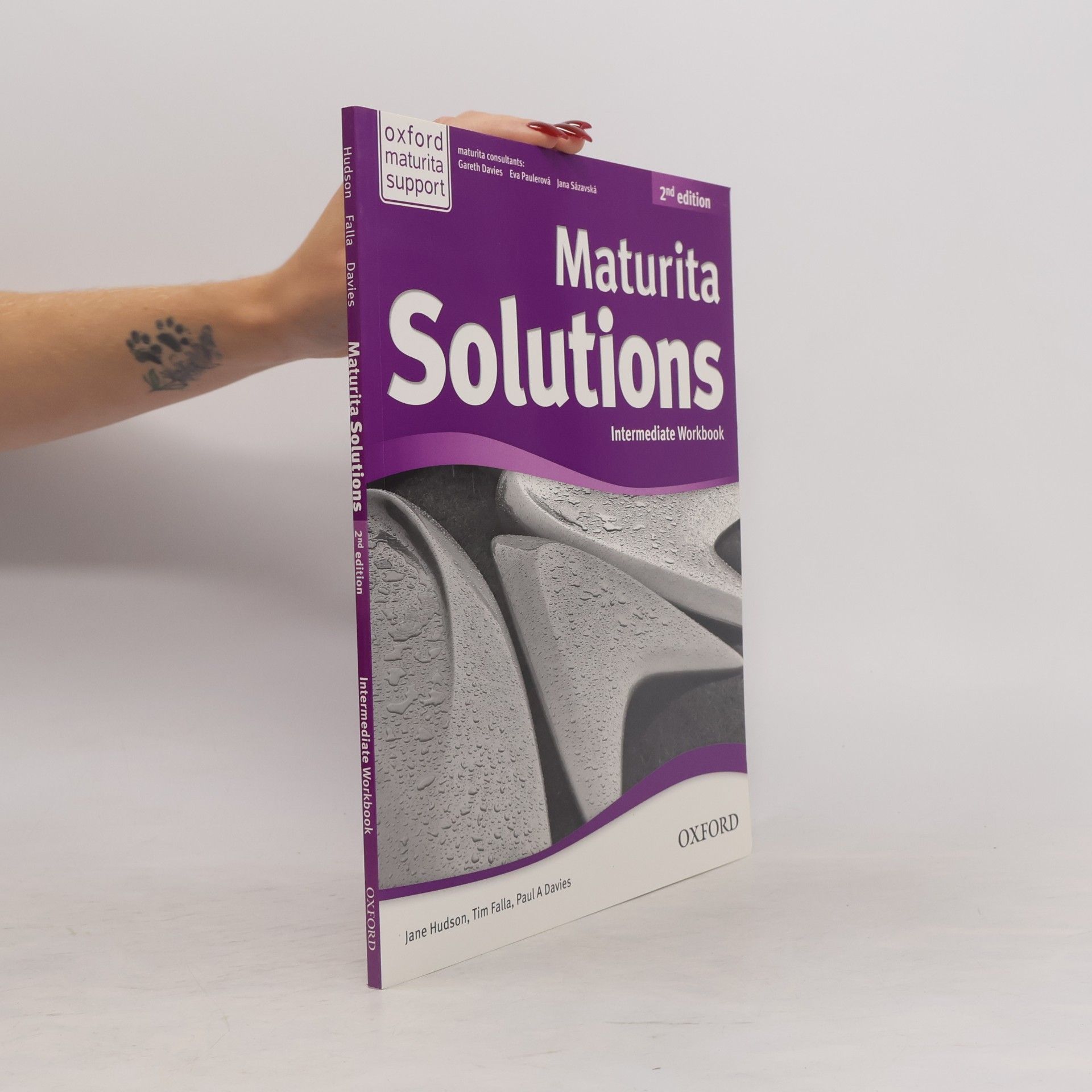 Maturita Solutions. Intermediate. Workbook