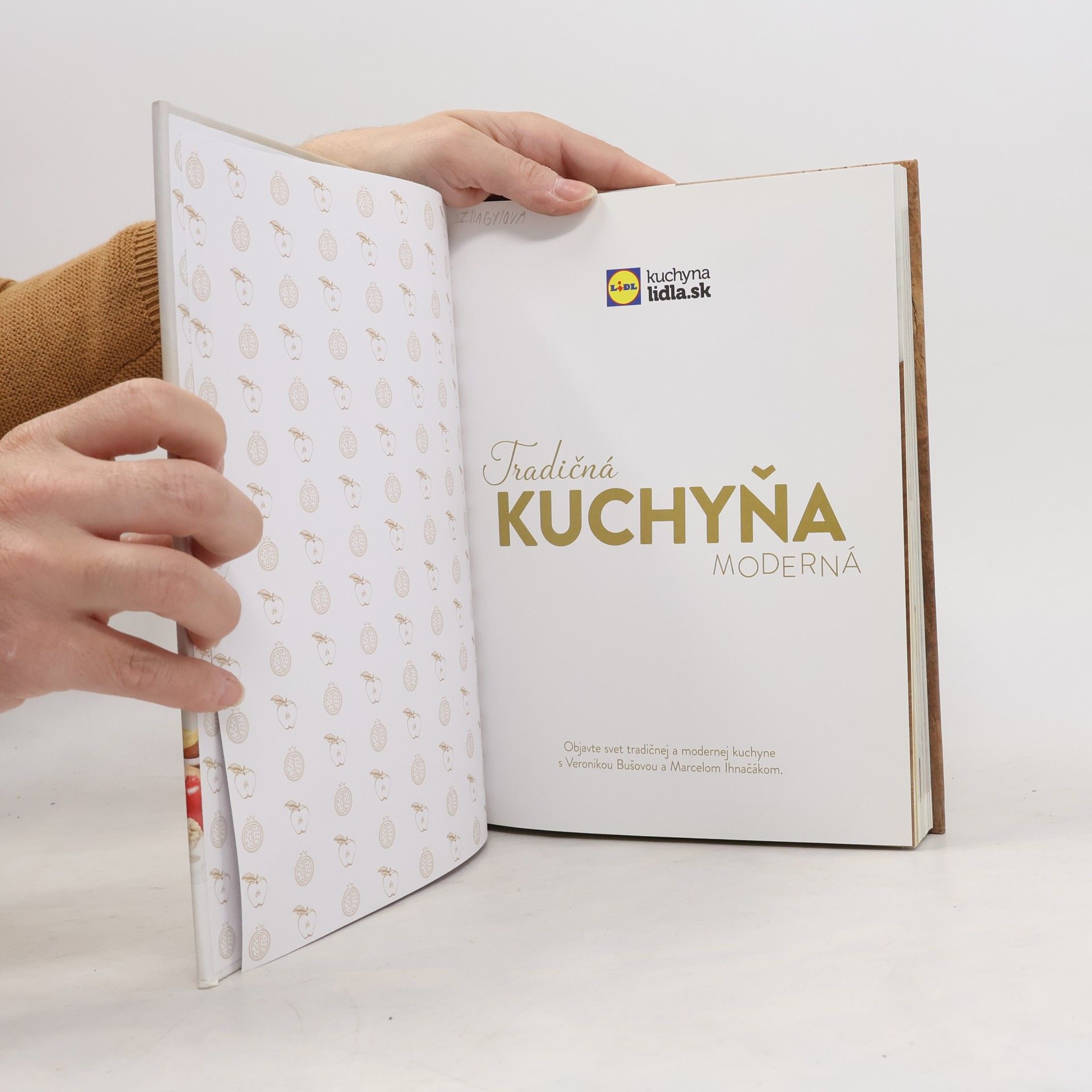 Veronika Bušová Tradičná kuchyňa moderná