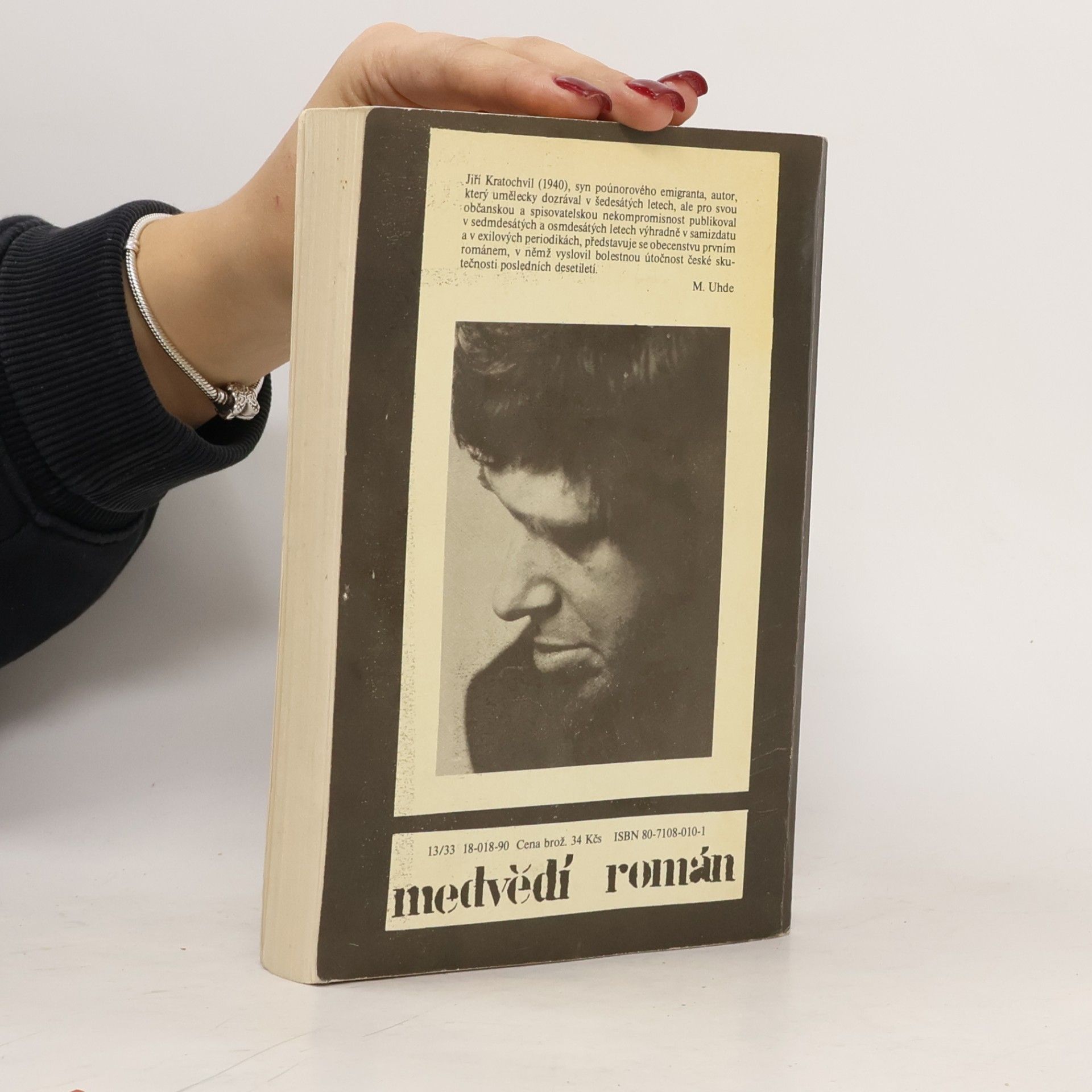Jiří Kratochvil Medvědí román