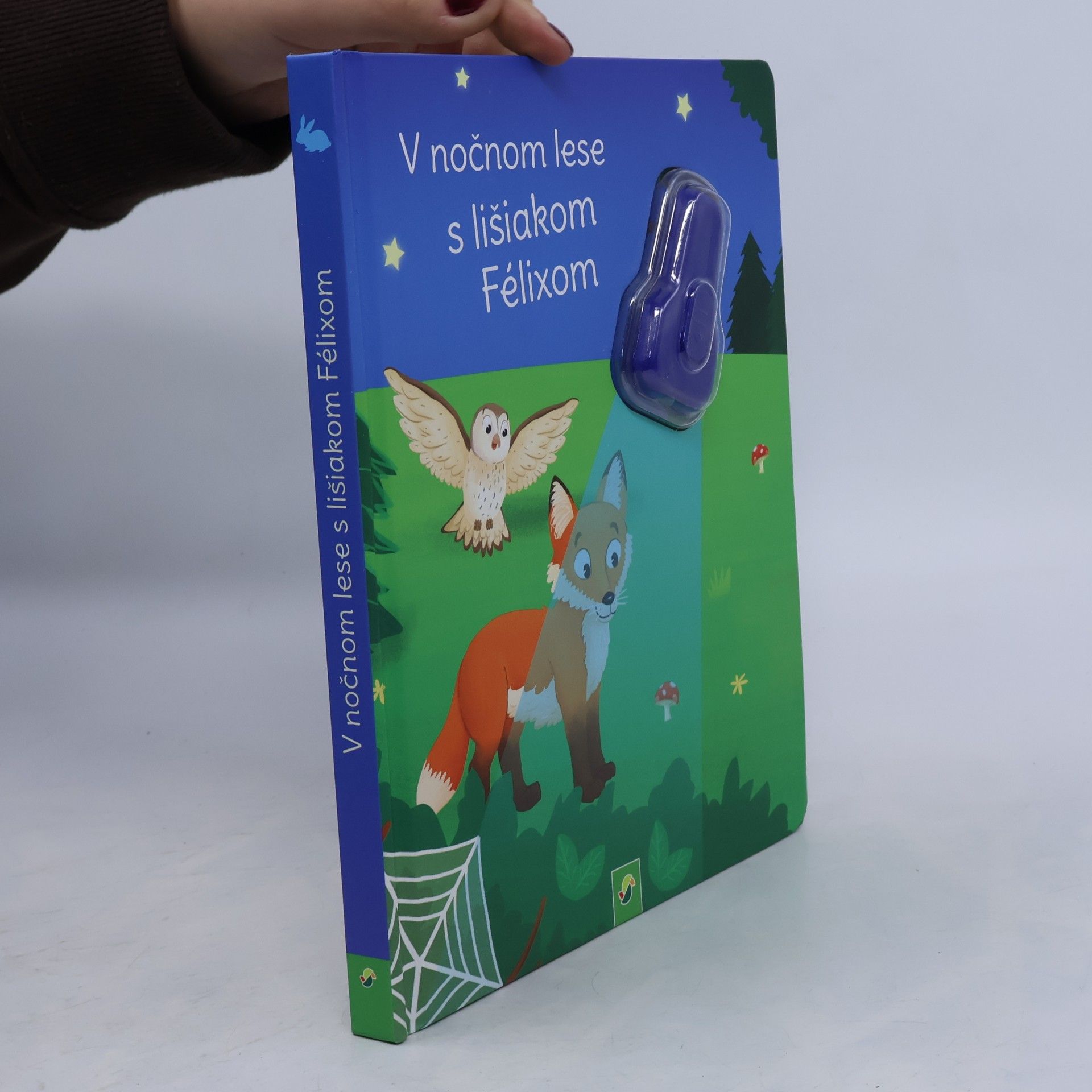 Amy Zhing V nočním lese s lišákem Felixem