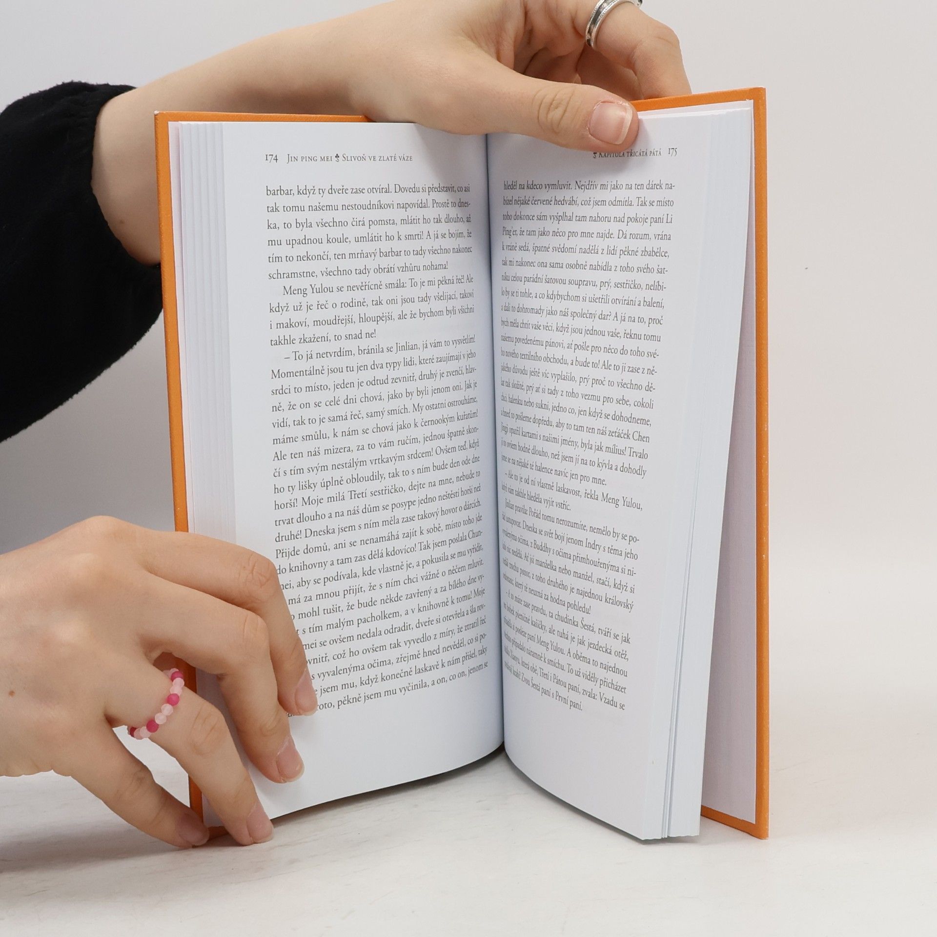 Autorenkollektiv Jin Ping Mei aneb Slivoň ve zlaté váze. Svazek čtvrtý