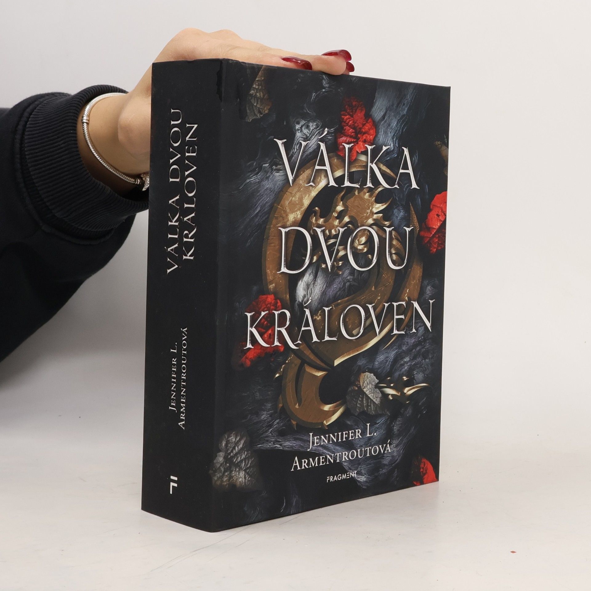 Jennifer L. Armentrout Válka dvou královen