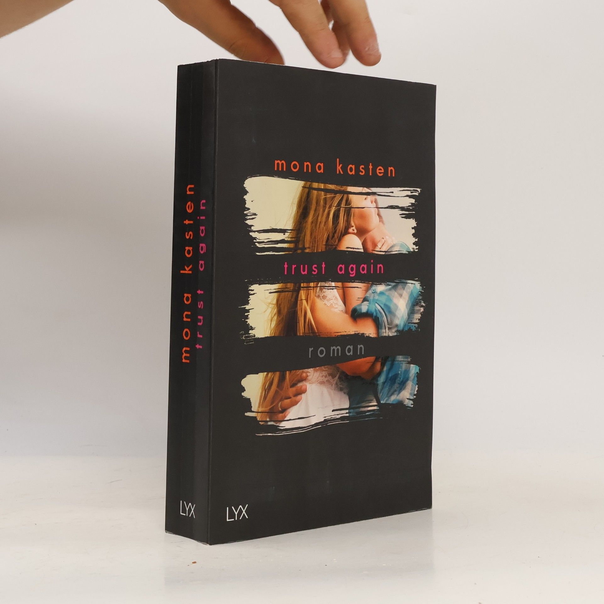 Mona Kasten Trust again