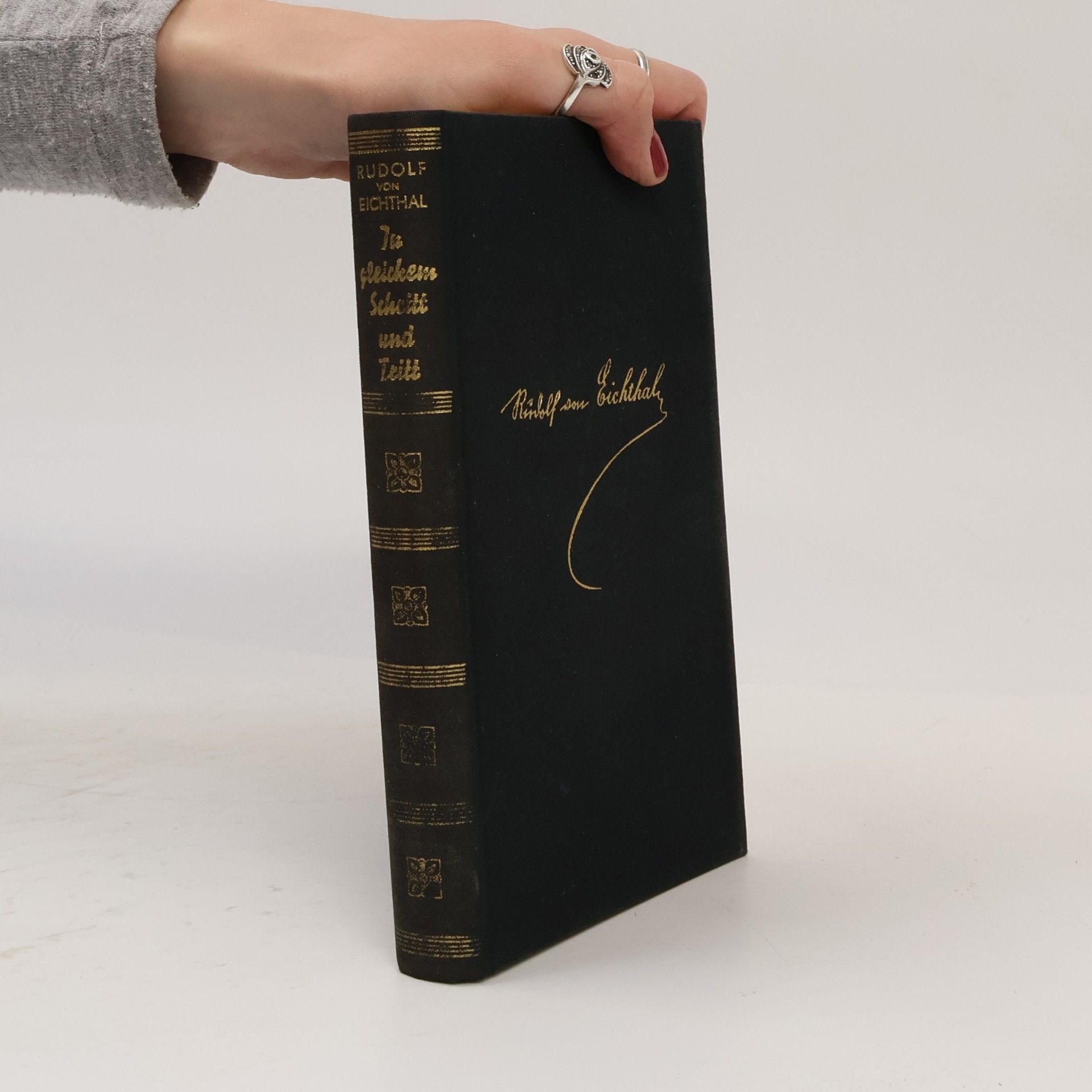 In gleichem Schritt und Tritt