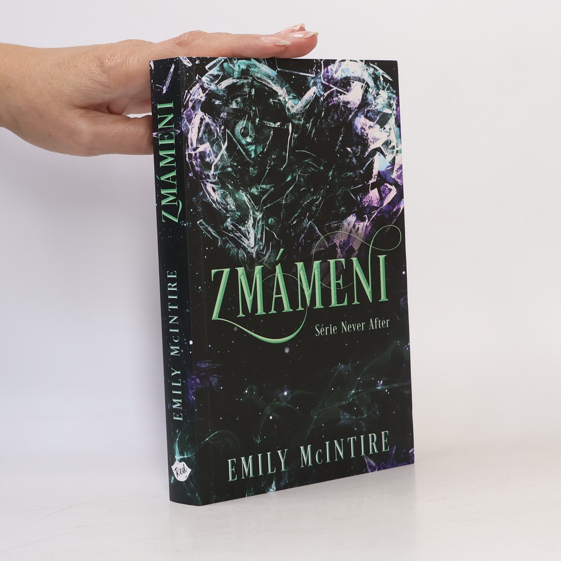 Emily McIntire Zmámeni