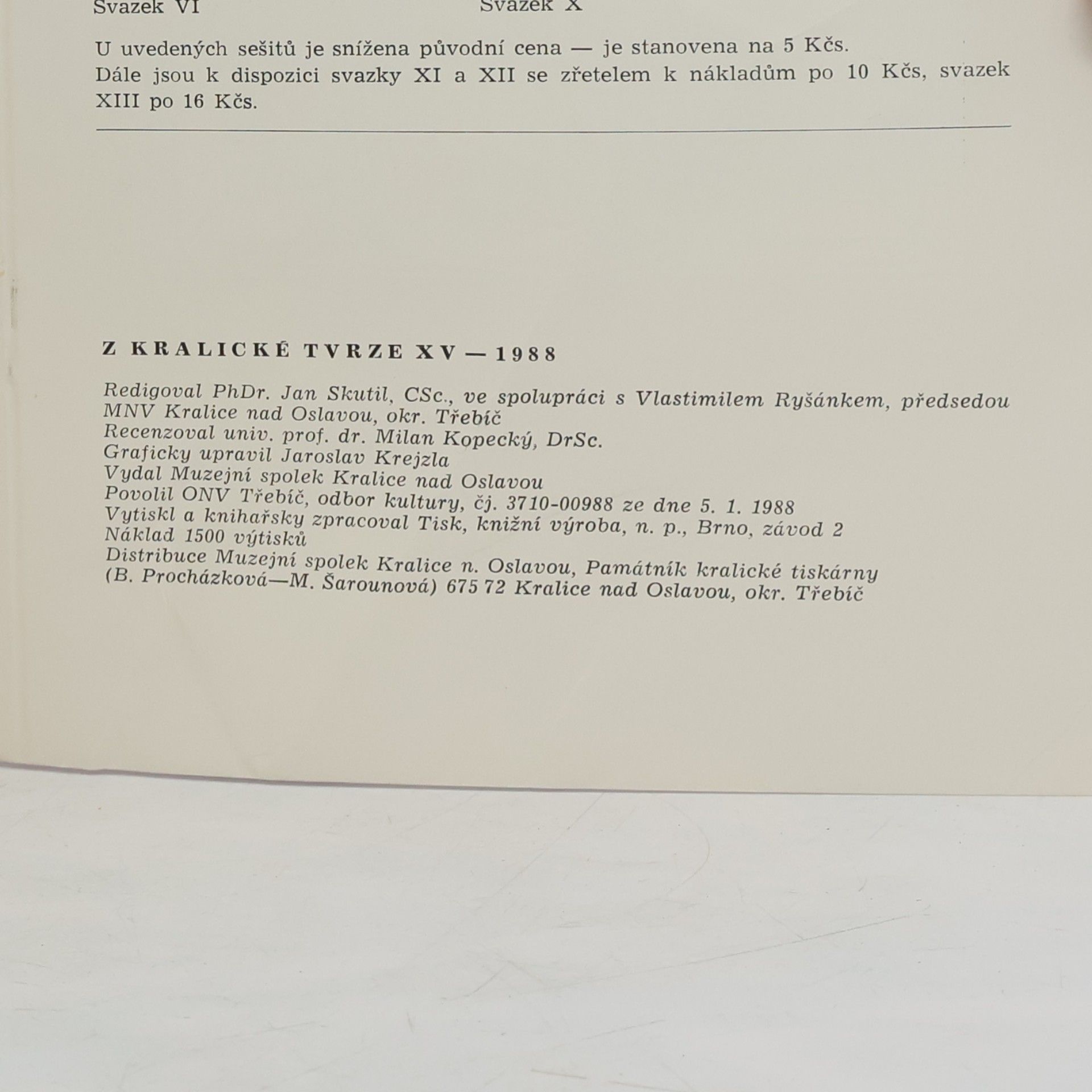 Autorenkollektiv Z kralické tvrze XV.