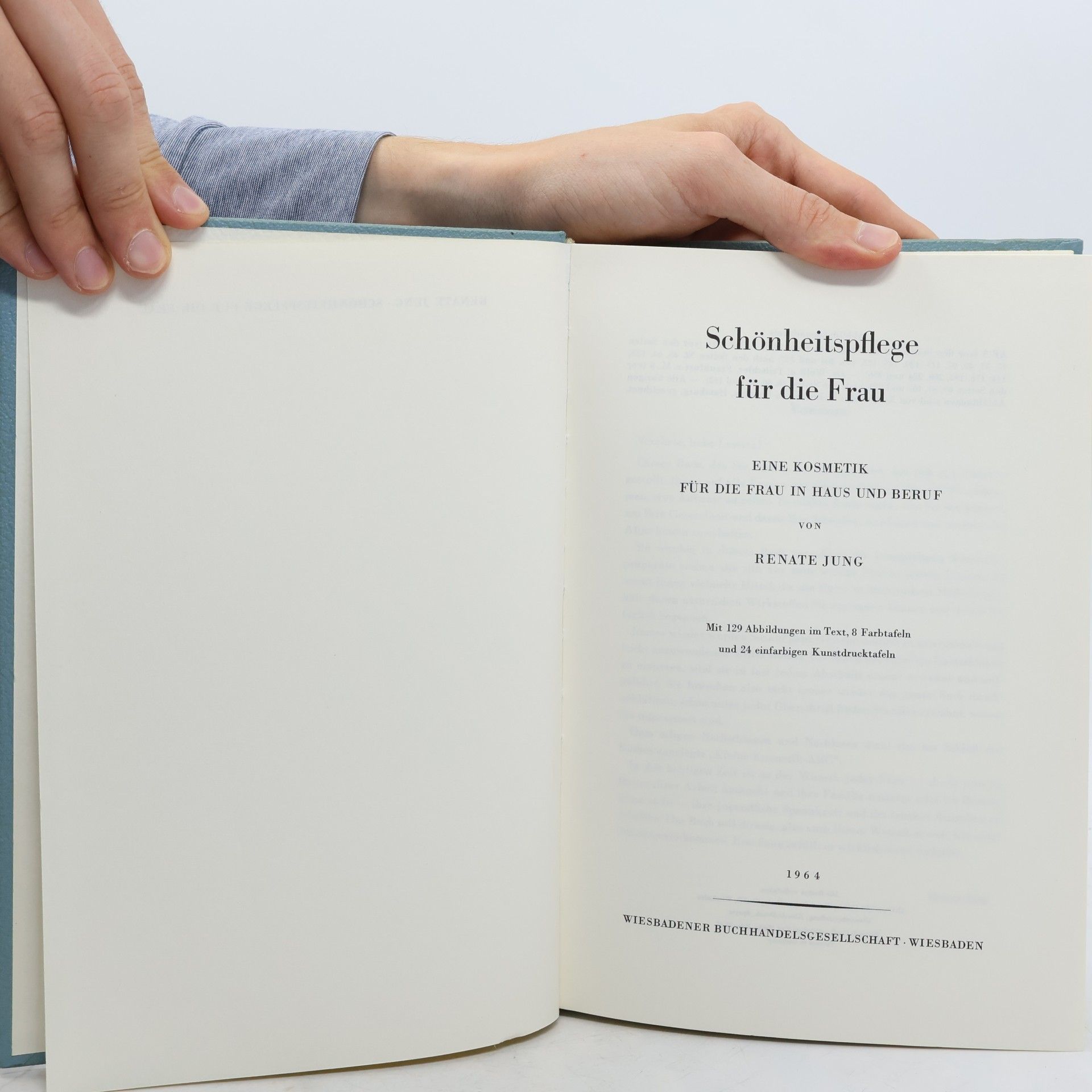 B. Jung Schönheitspflege für die Frau