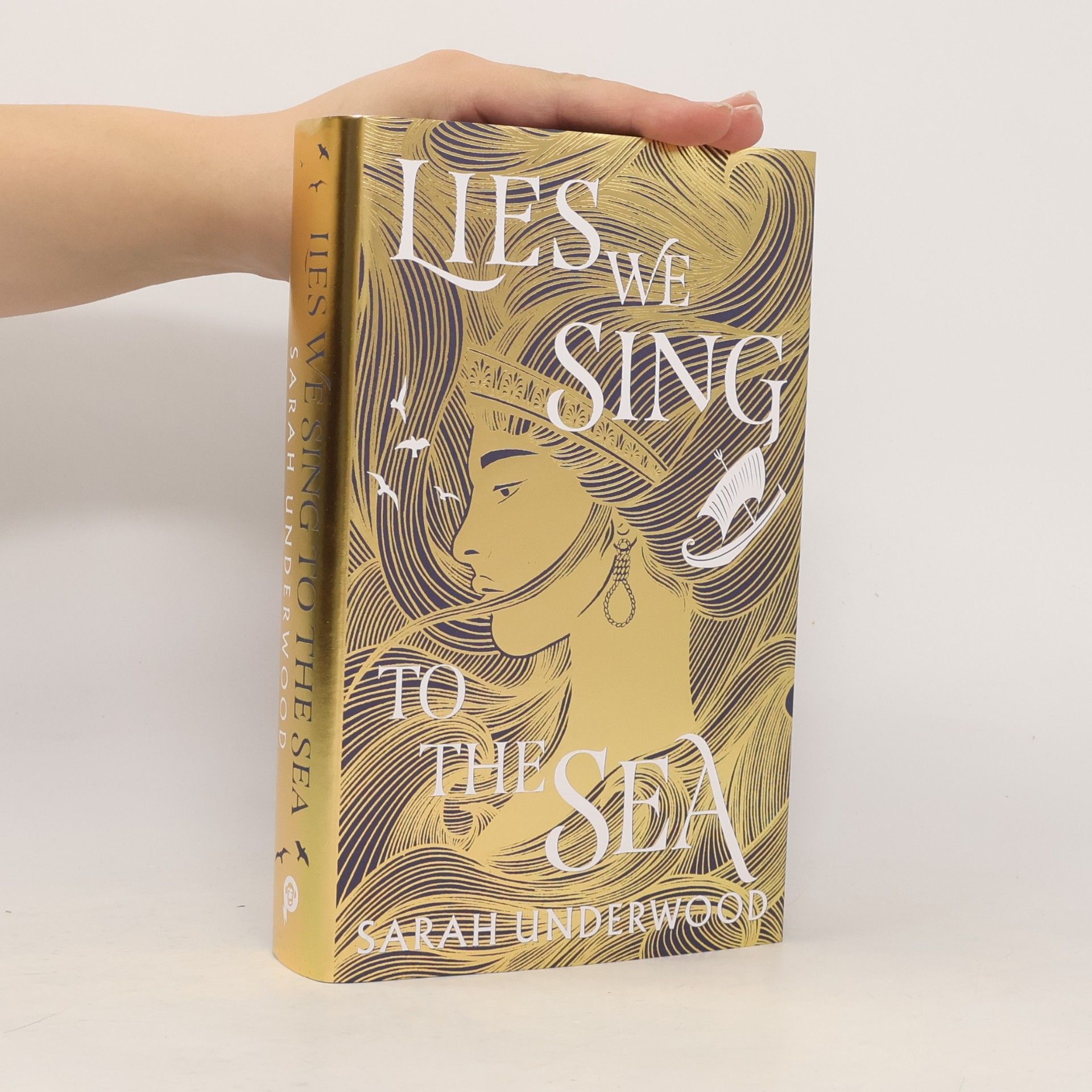 Sarah Underwood Lies We Sing to the Sea (Illumicrate Edition)