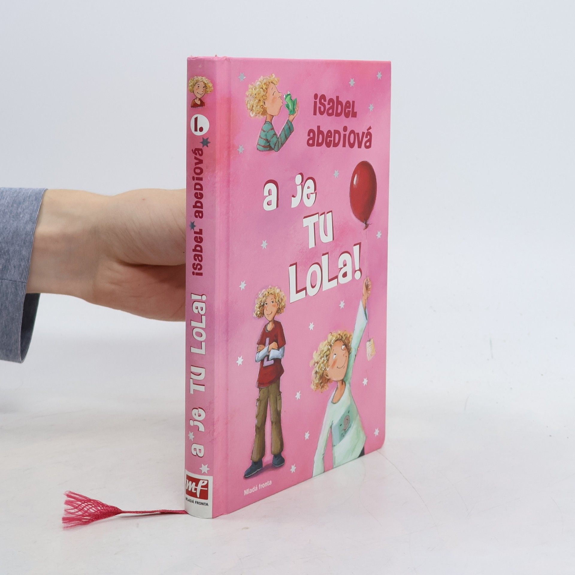 A je tu Lola!