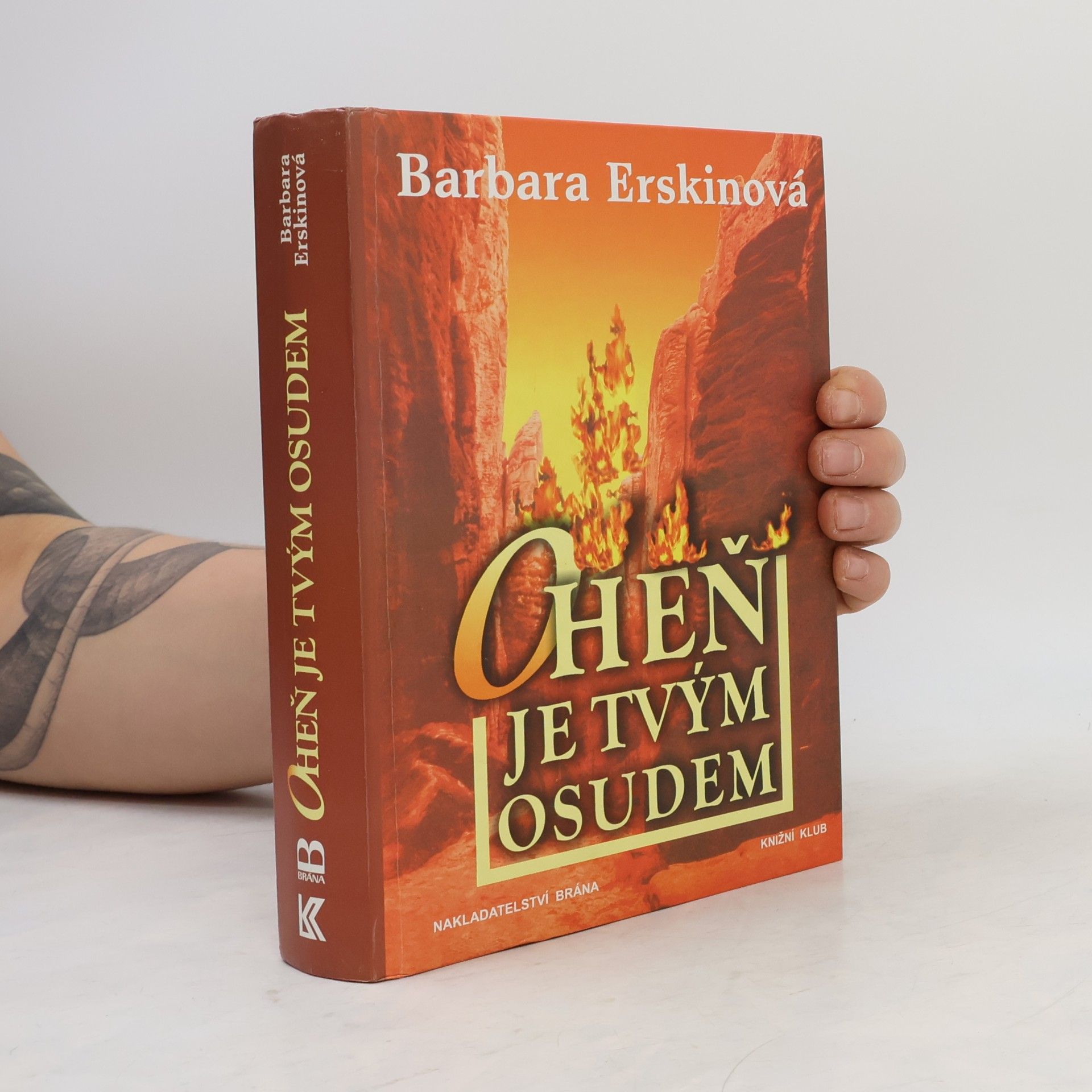 Barbara Erskine Oheň je tvým osudem