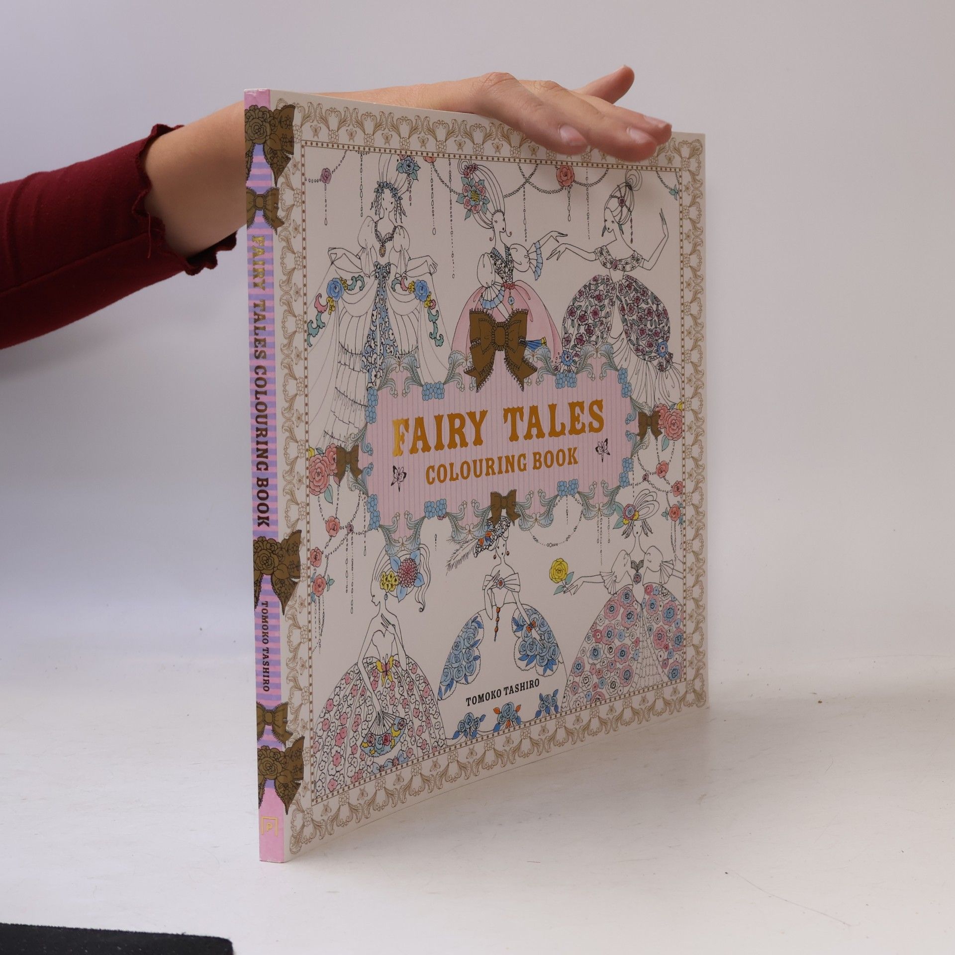 Tomoko Tashiro Fairy Tales Colouring Book