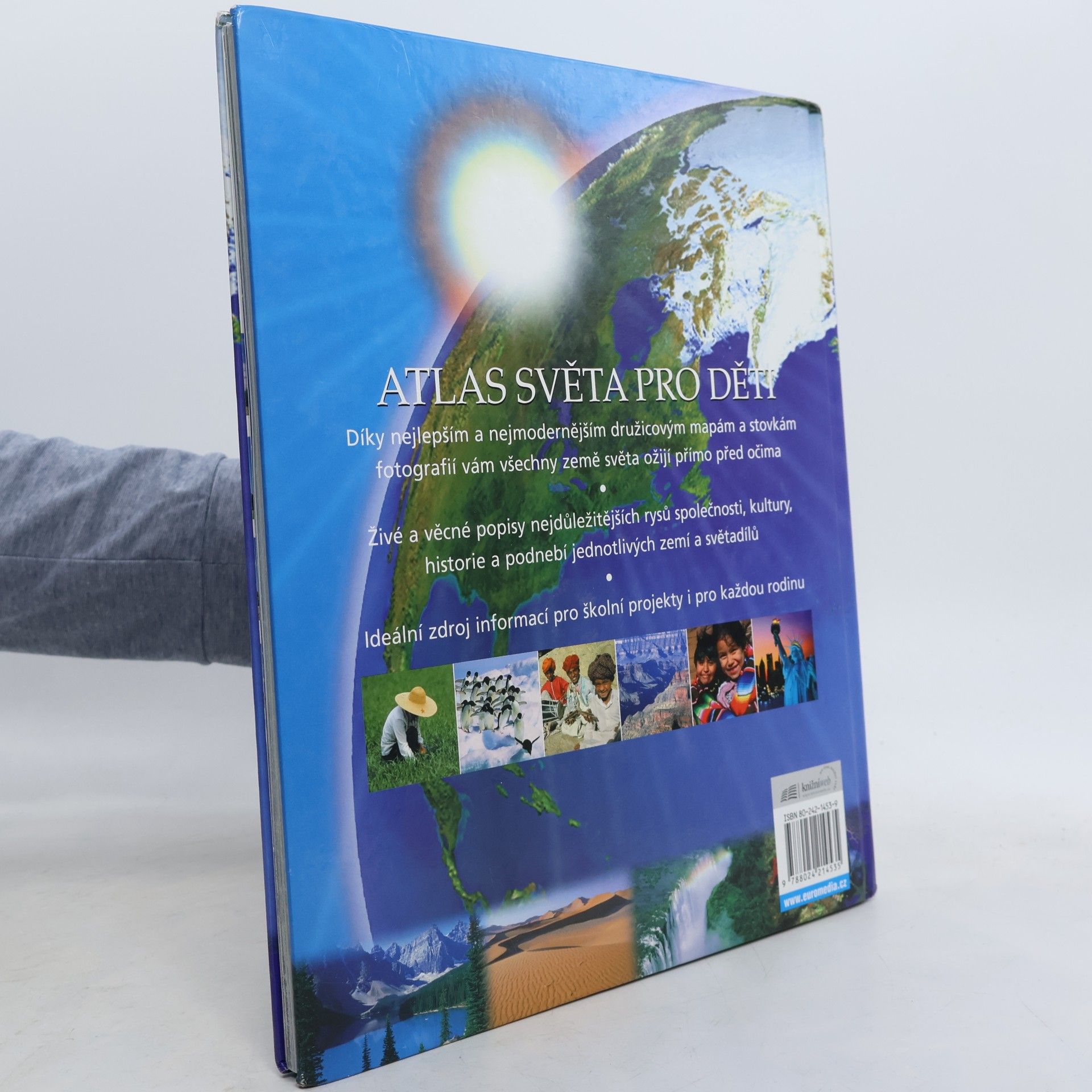 Simon Adams Atlas světa pro děti