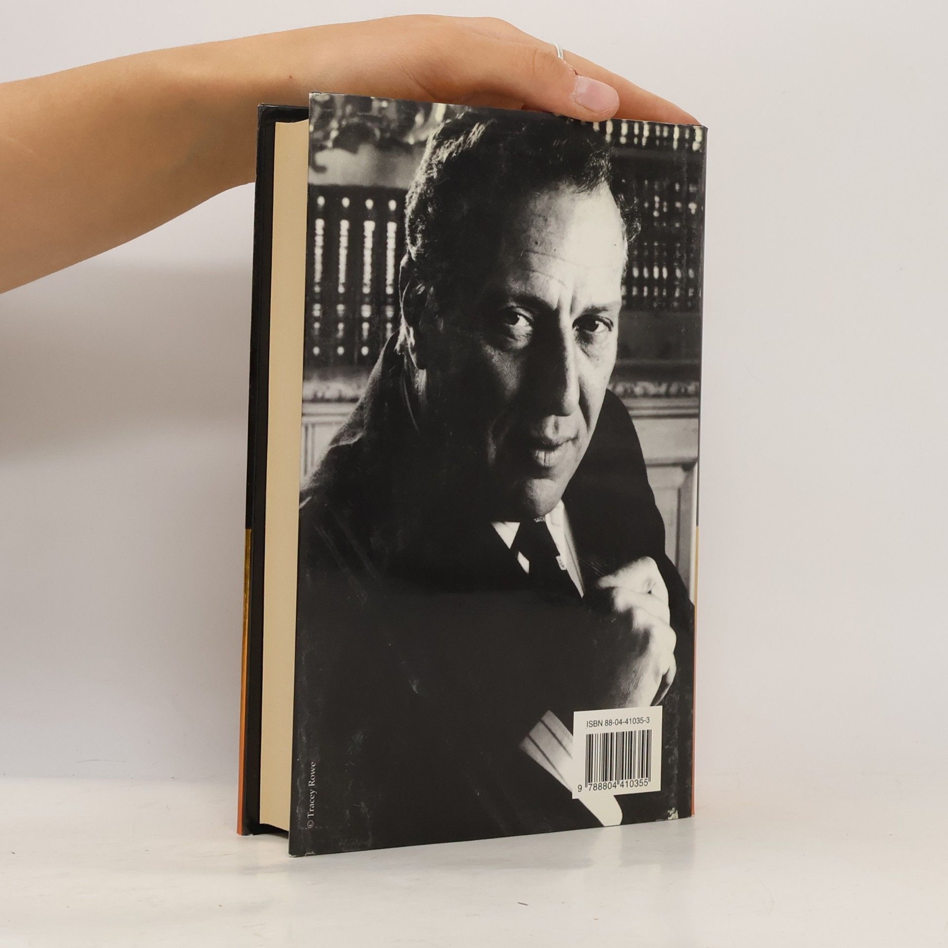 Frederick Forsyth Icona