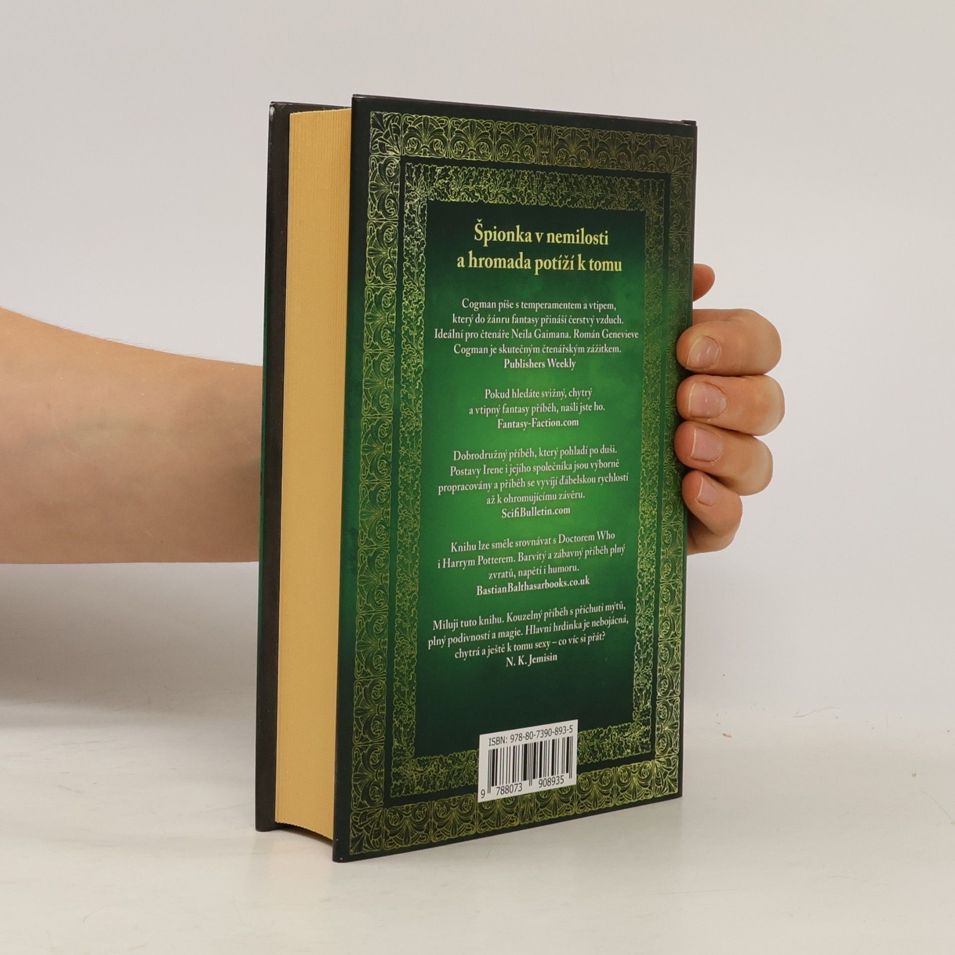 Genevieve Cogman Neviditelná knihovna. Kniha třetí. Hořící stránka