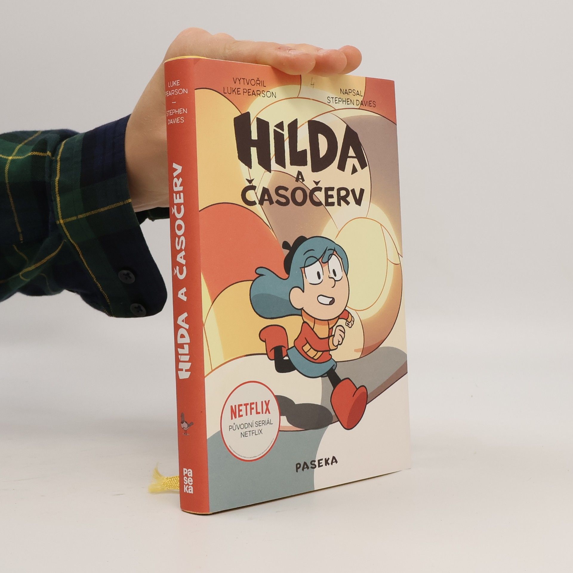 Luke Pearson Hilda a časočerv