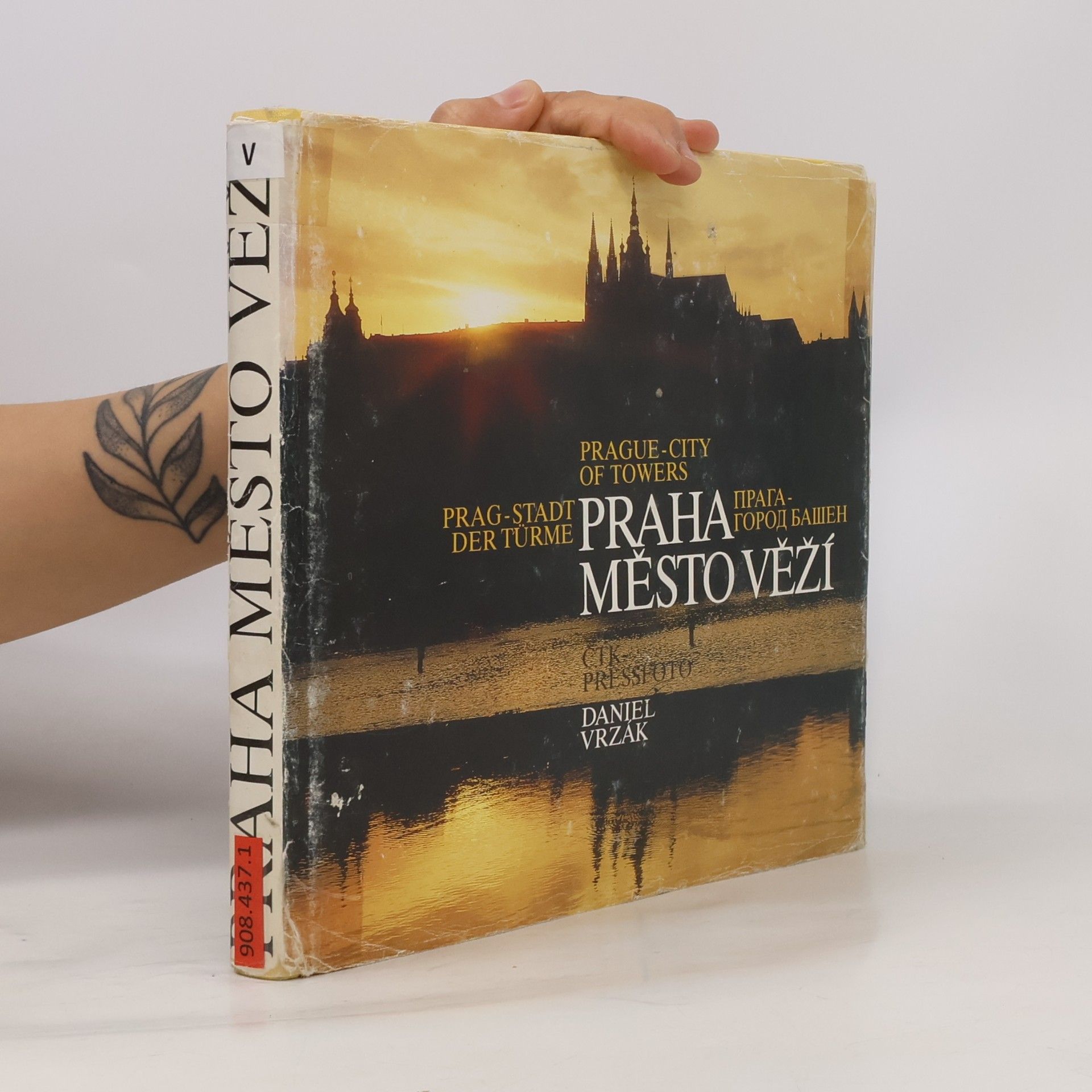Daniel Vrzák Praha, město věží
