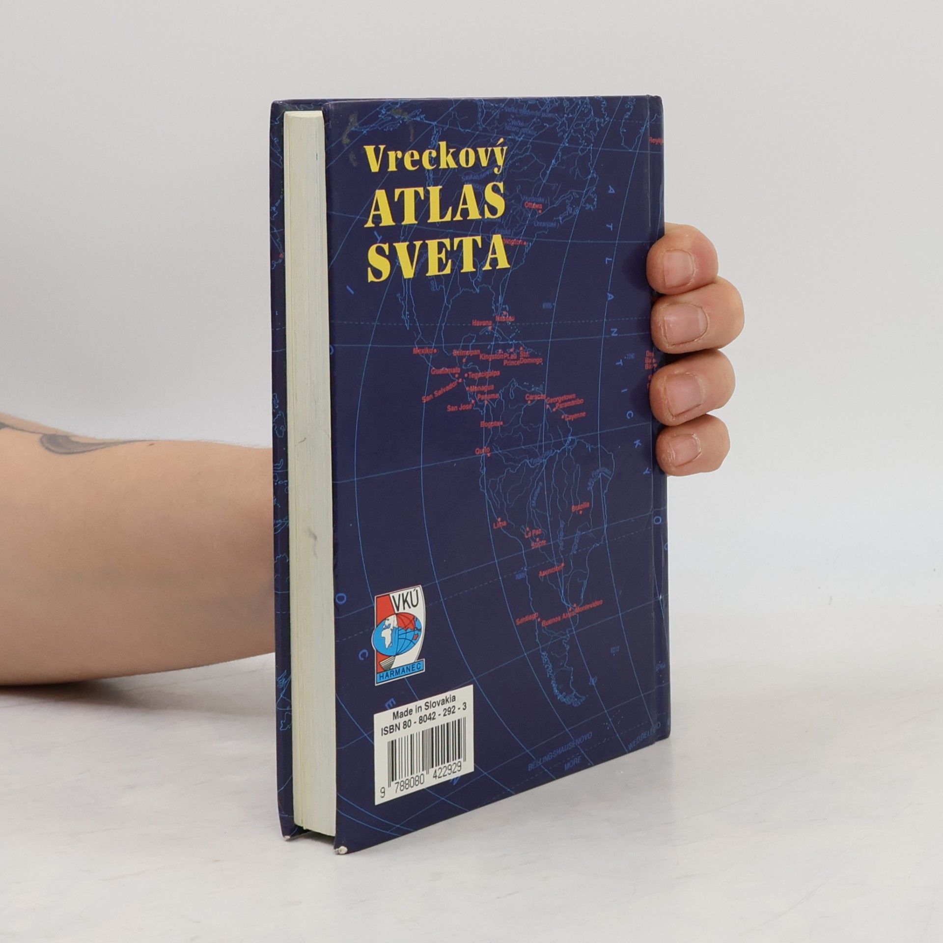 Slovensko) Vojenský kartografický ústav (Harmanec Vreckový atlas sveta