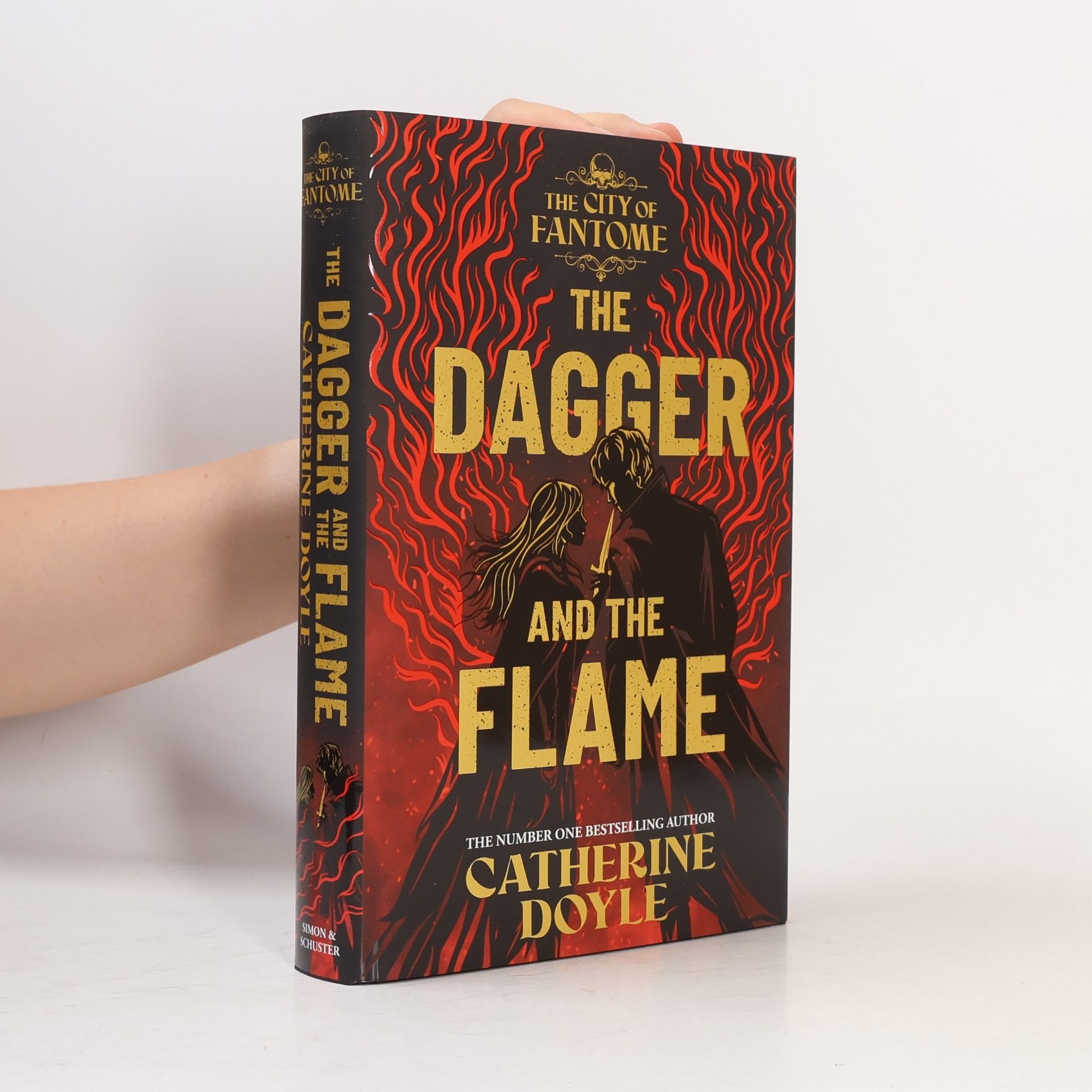 Catherine Doyle The City Of Fantome: The Dagger and the Flame