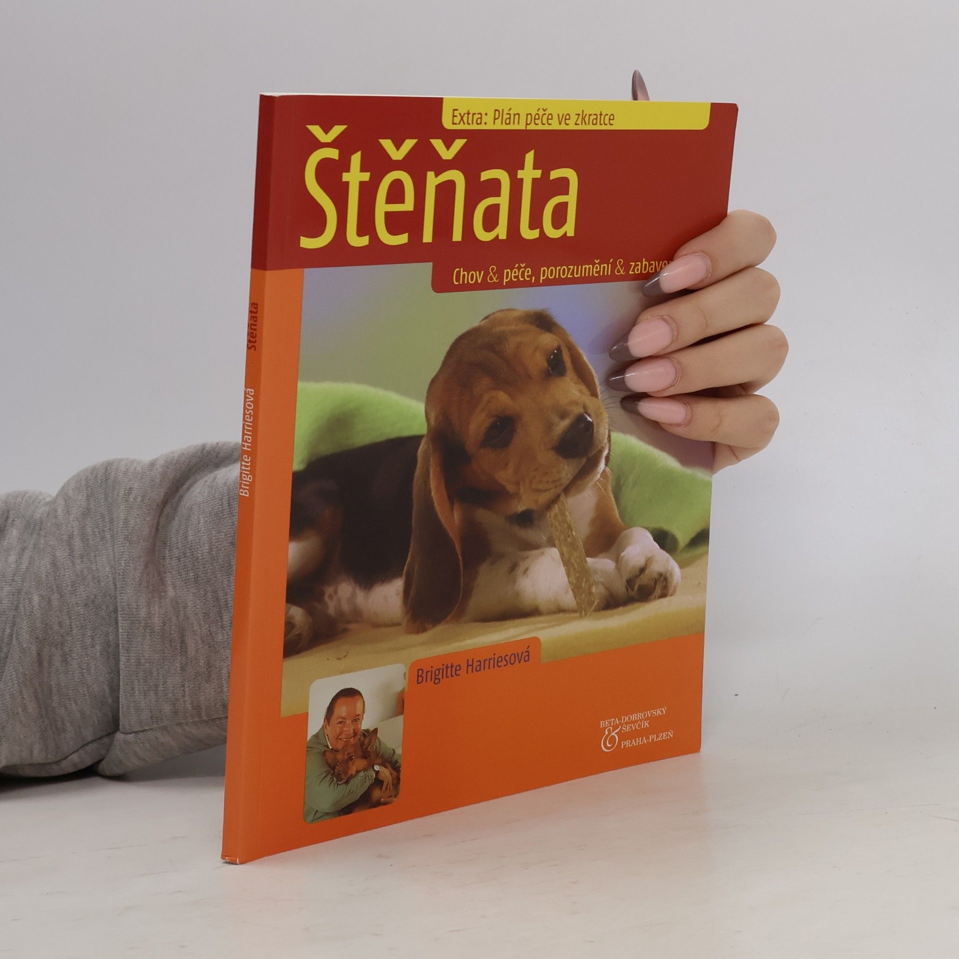 Brigitte Harries Štěňata