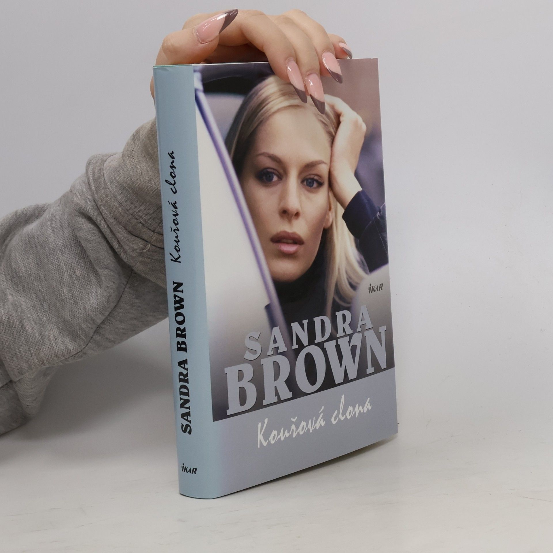 Sandra Brown Kouřová clona