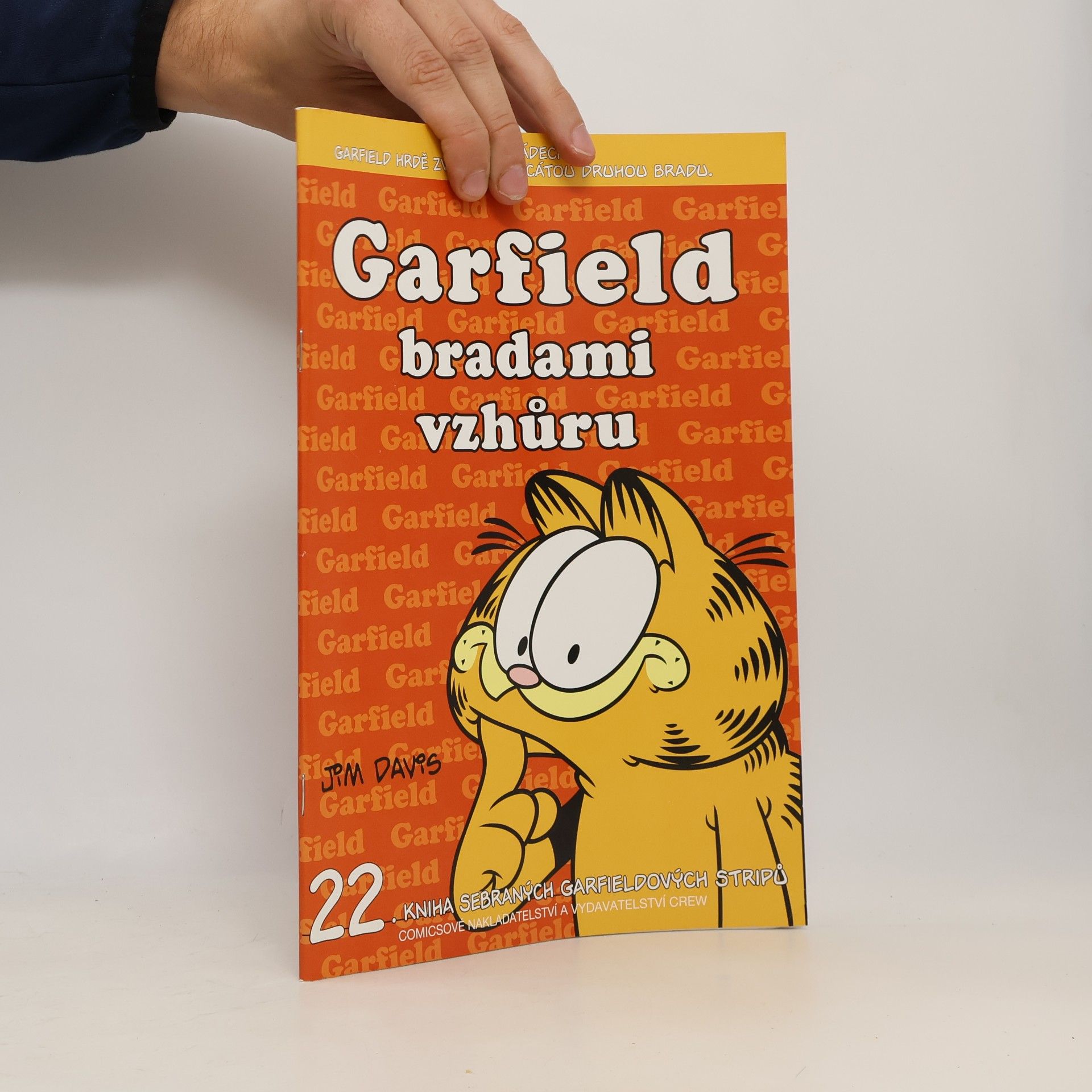 Jim Davis Garfield bradami vzhůru