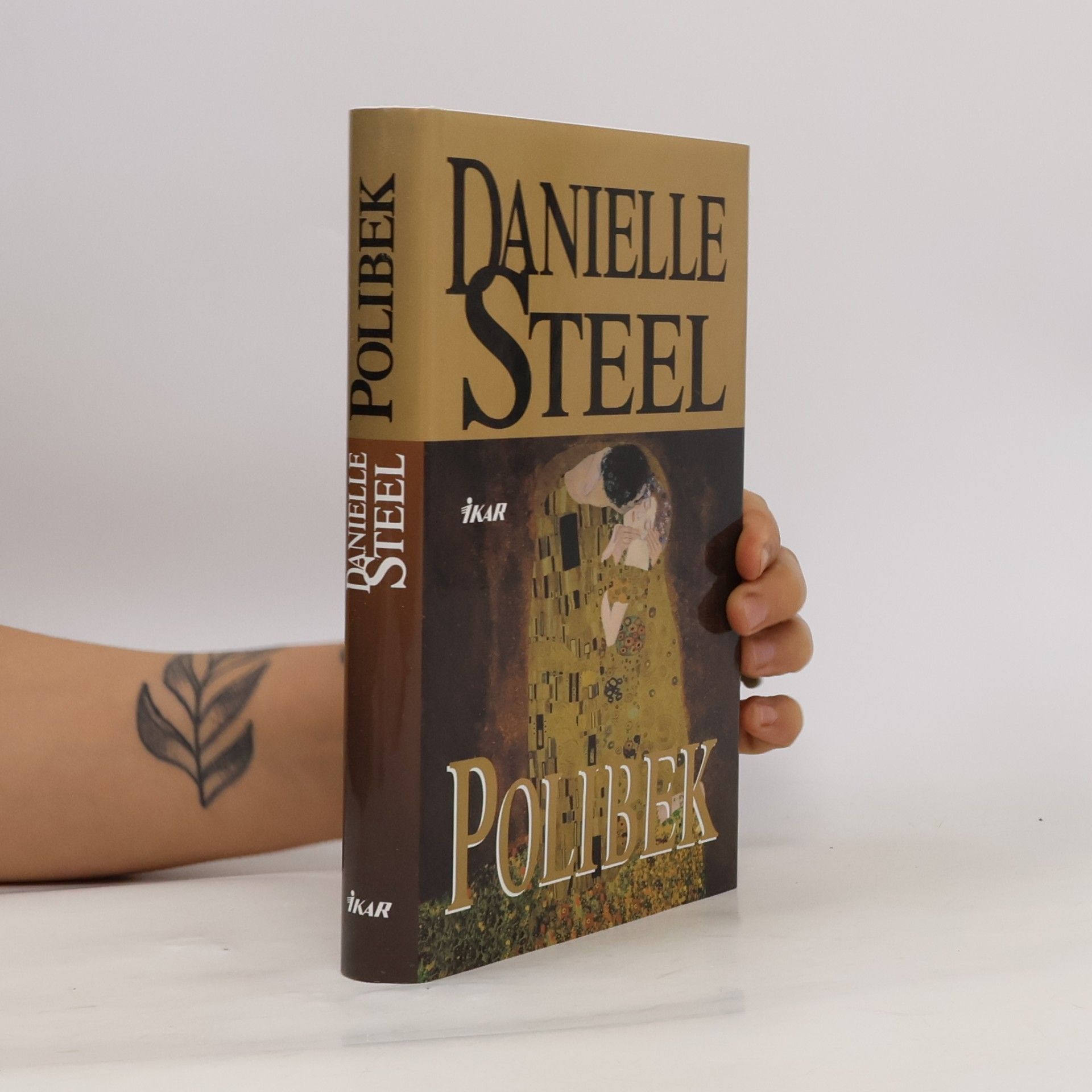 Danielle Steel Polibek