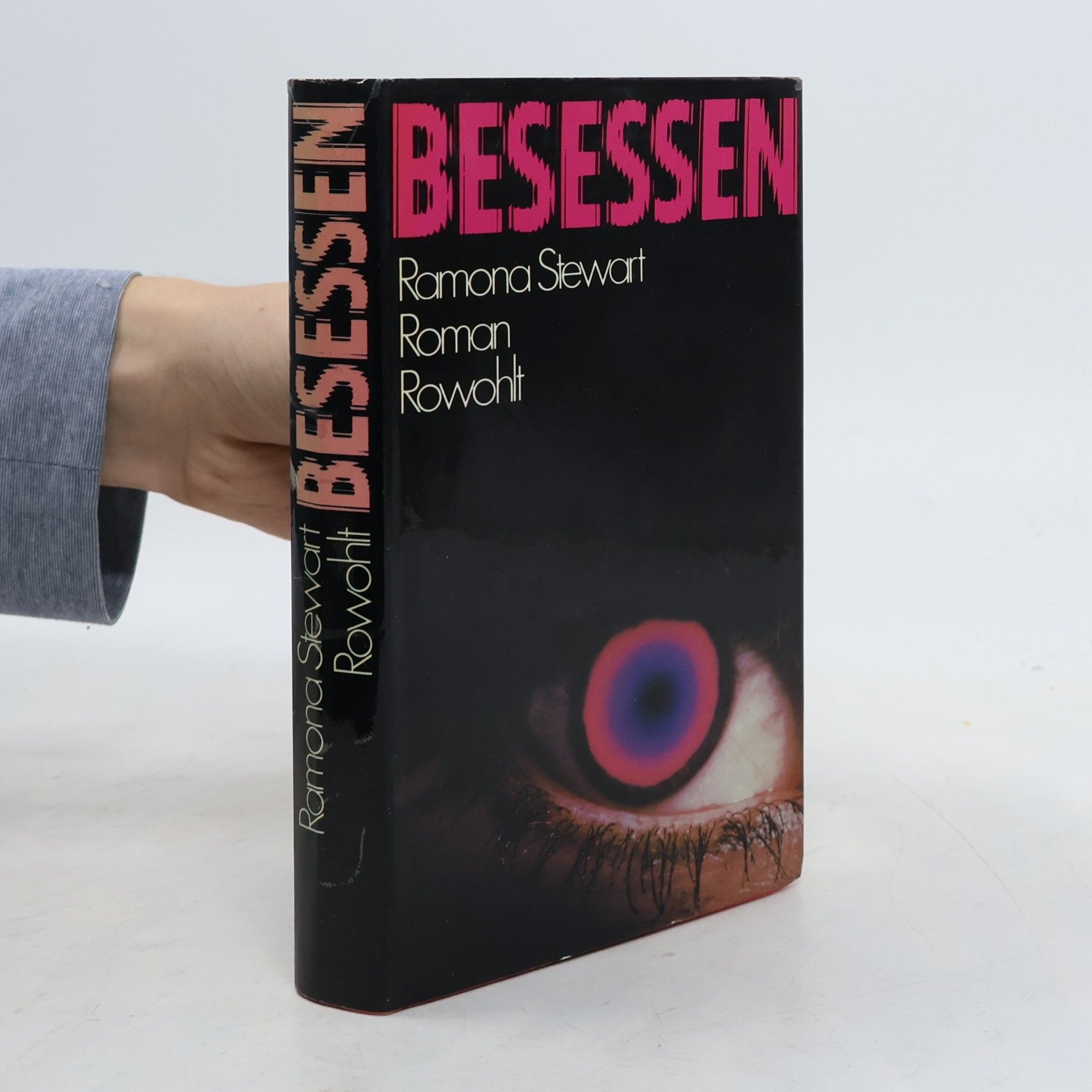 Ramona Stewart Besessen