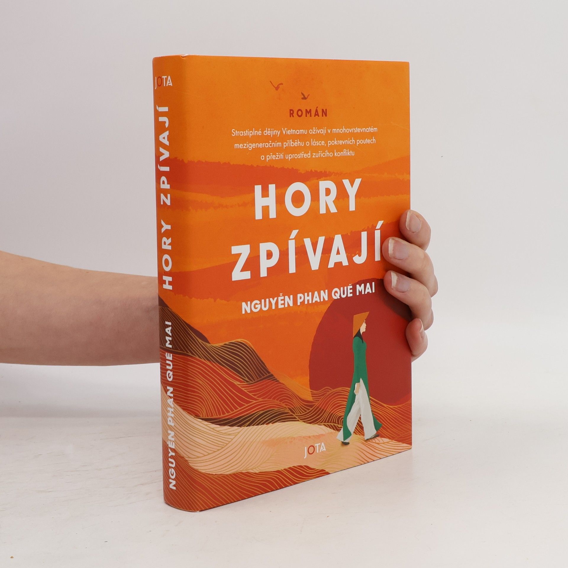 Nguyễn Phan Quế Mai Hory zpívají