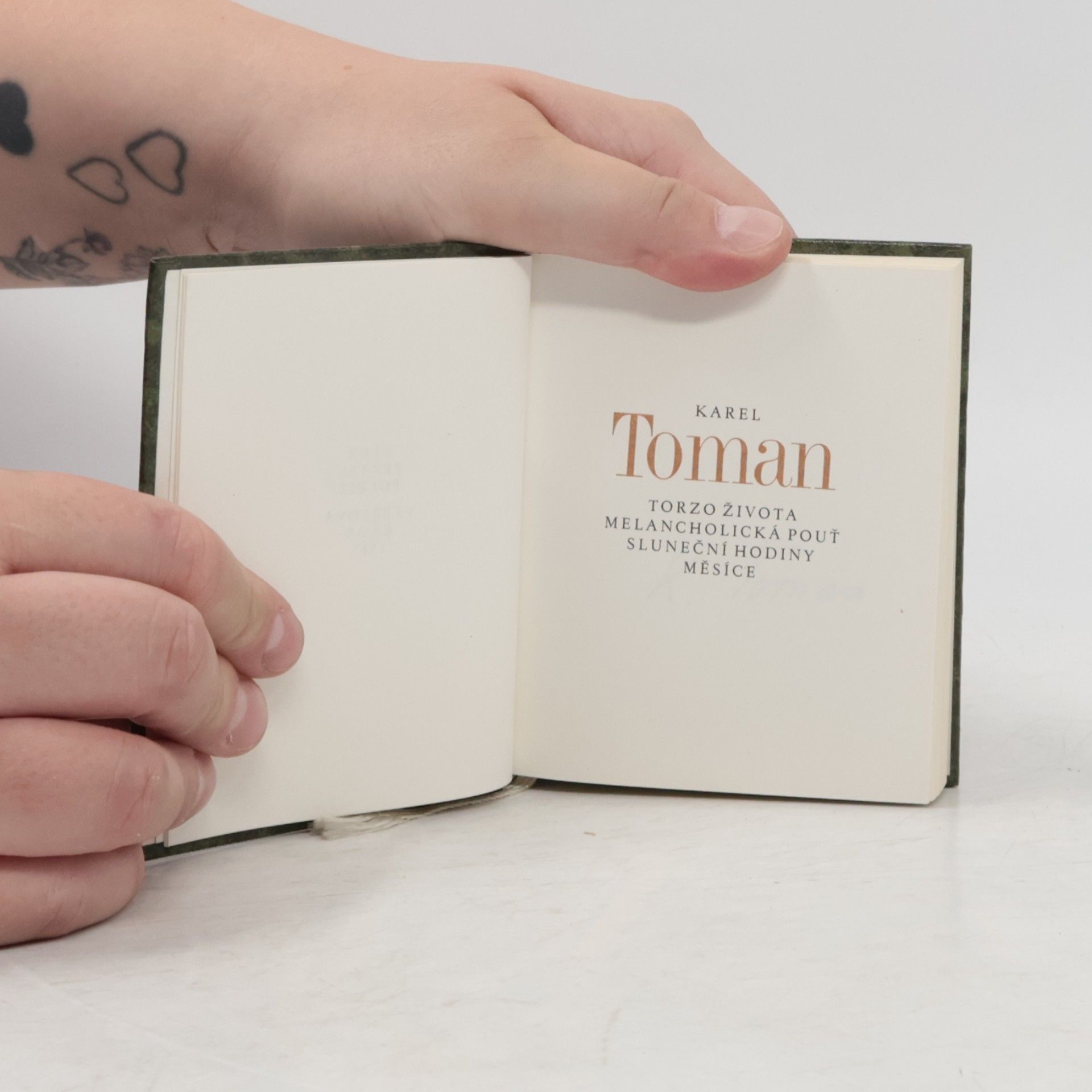 Karel Toman Torzo života ; Melancholická pouť ; Sluneční hodiny ; Měsíce