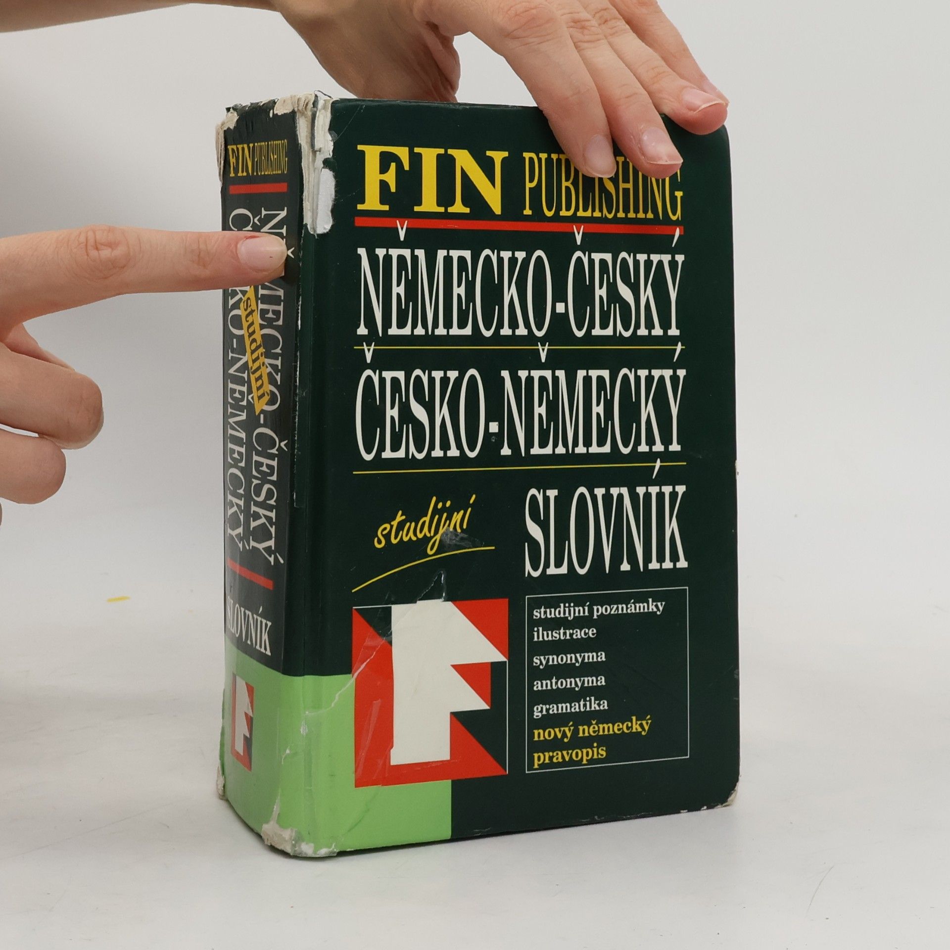 Autorenkollektiv Německo-český, česko-německý studijní slovník