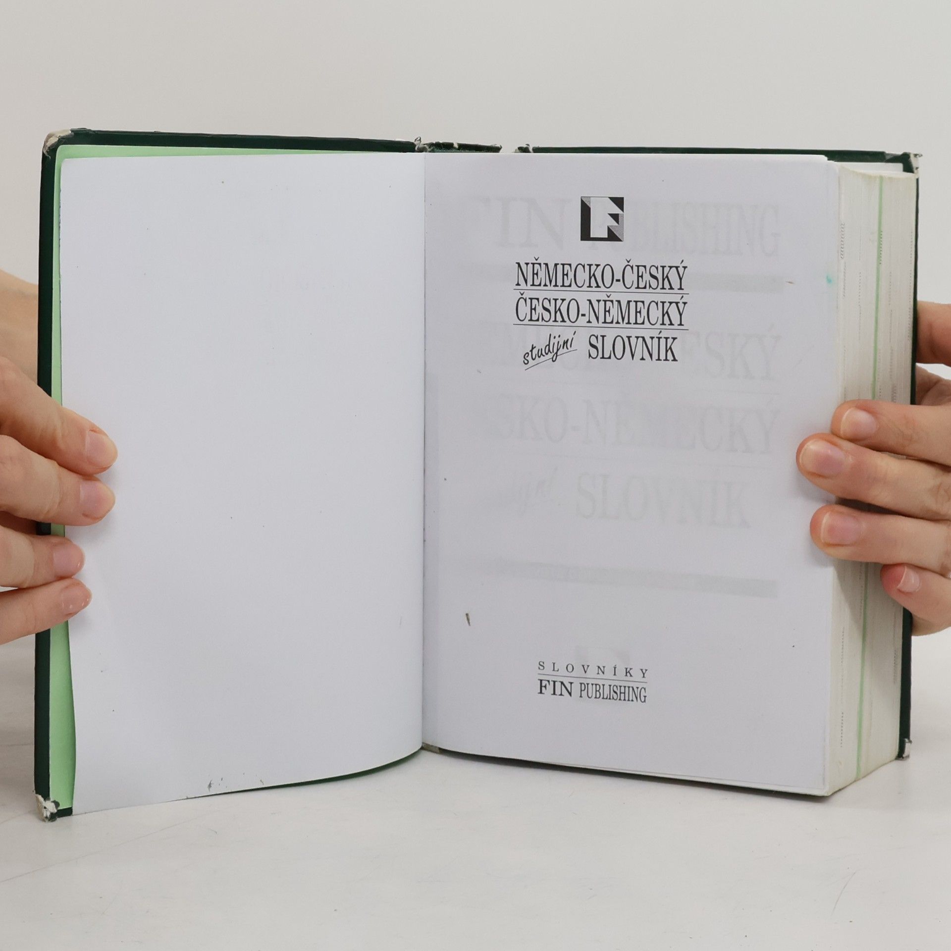 Autorenkollektiv Německo-český, česko-německý studijní slovník
