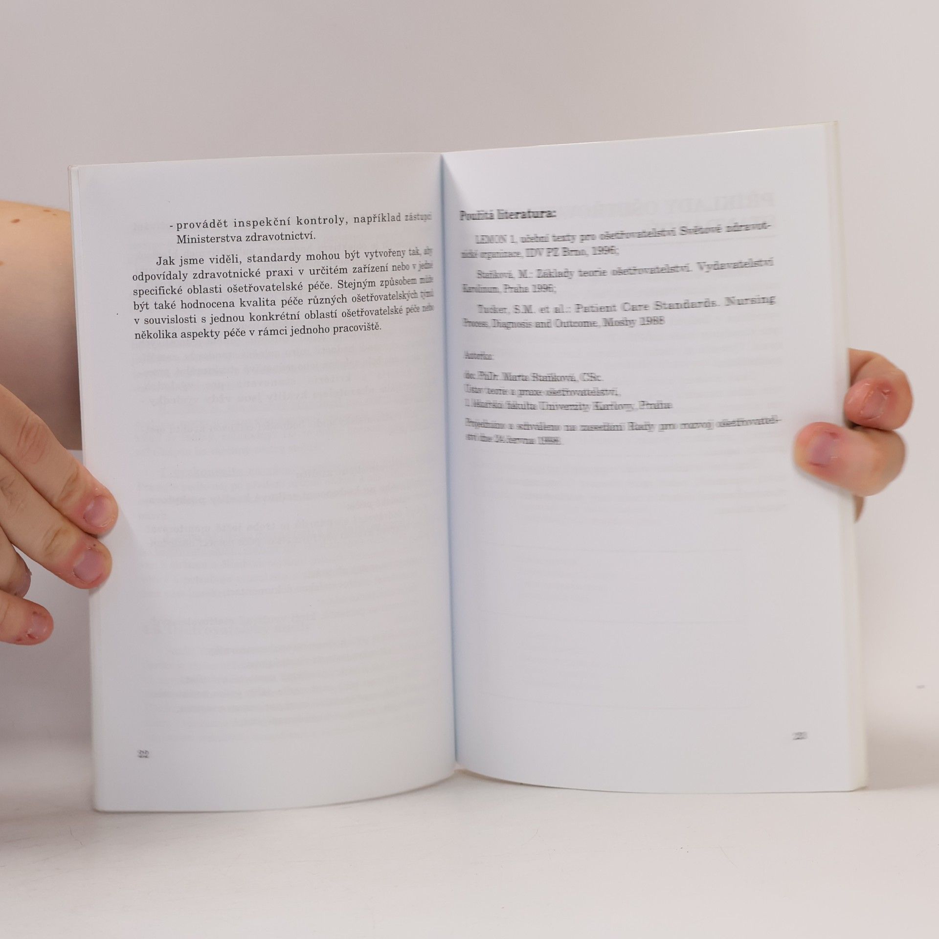 Autorenkollektiv České ošetřovatelství 2 : Zajišťování kvality ošetřovatelské péče : Etický kodex sester : Charty práv pacientů