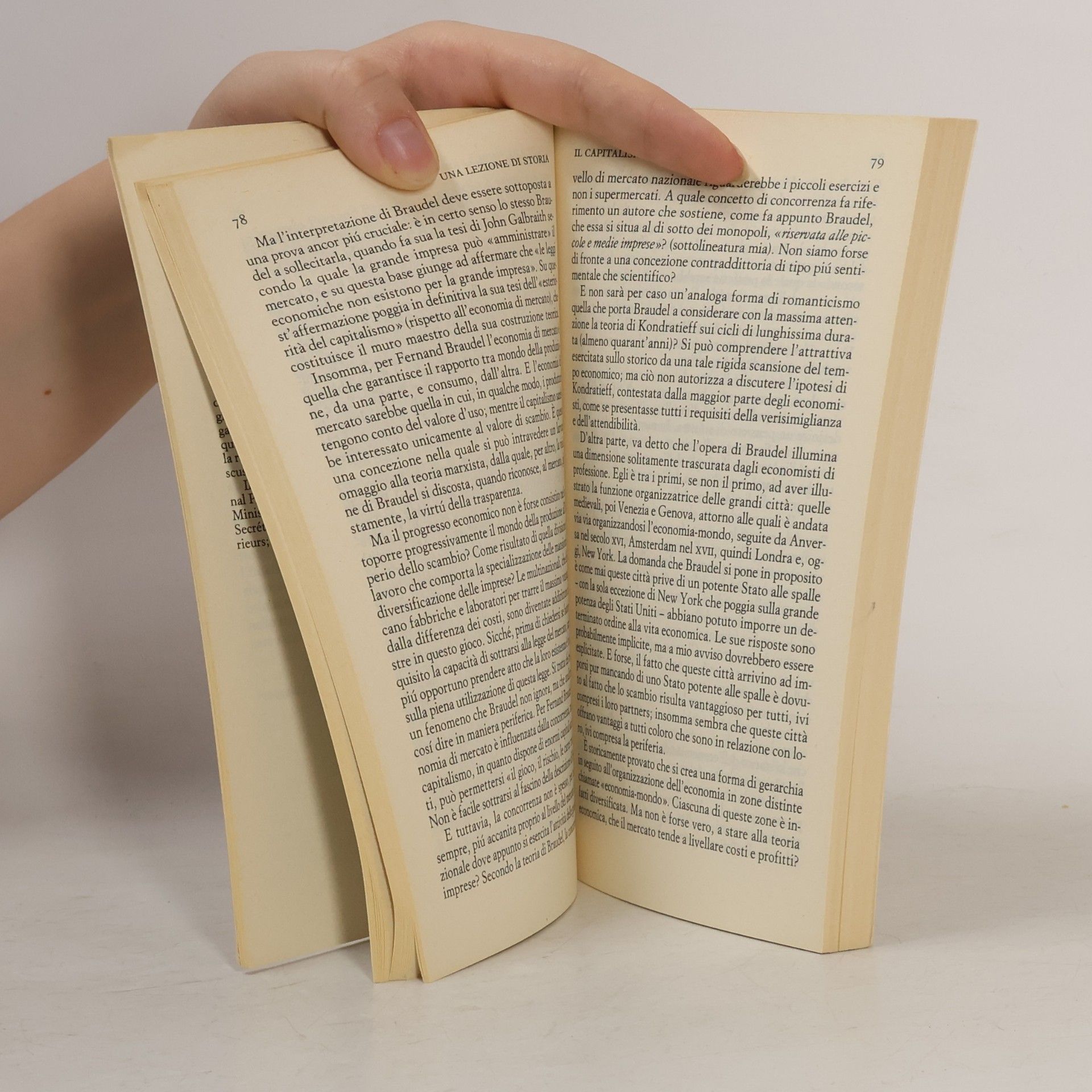 Piero Arlorio Piccola Biblioteca Einaudi - 498: Una lezione di storia
