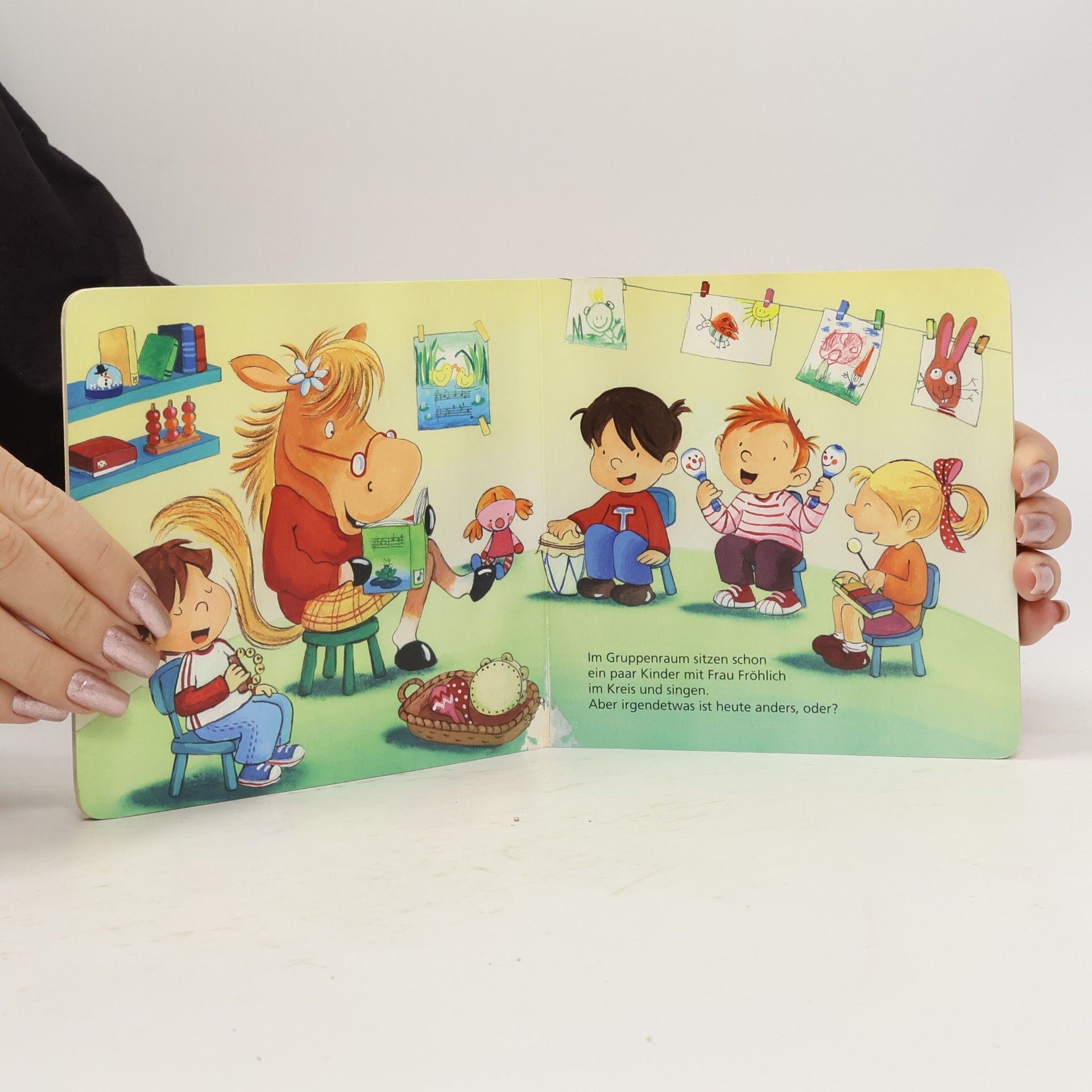 Anja Dreier-Brückner Was stimmt nicht? - Im Kindergarten - Mit Magnetfigur
