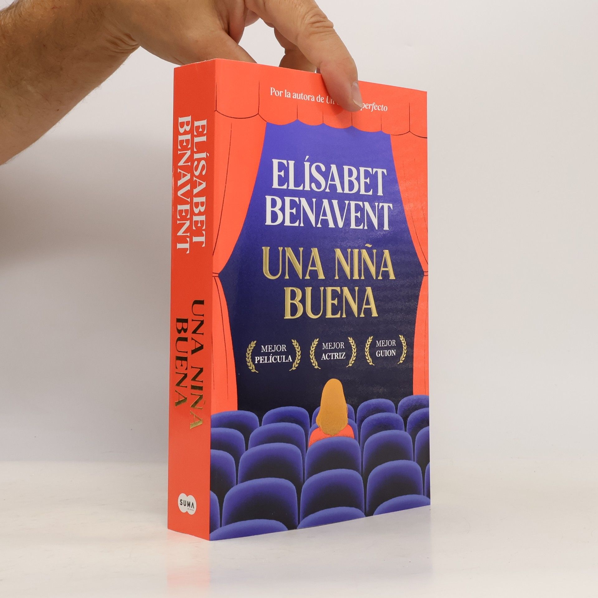 Elisabet Benavent Suma: Una niña buena