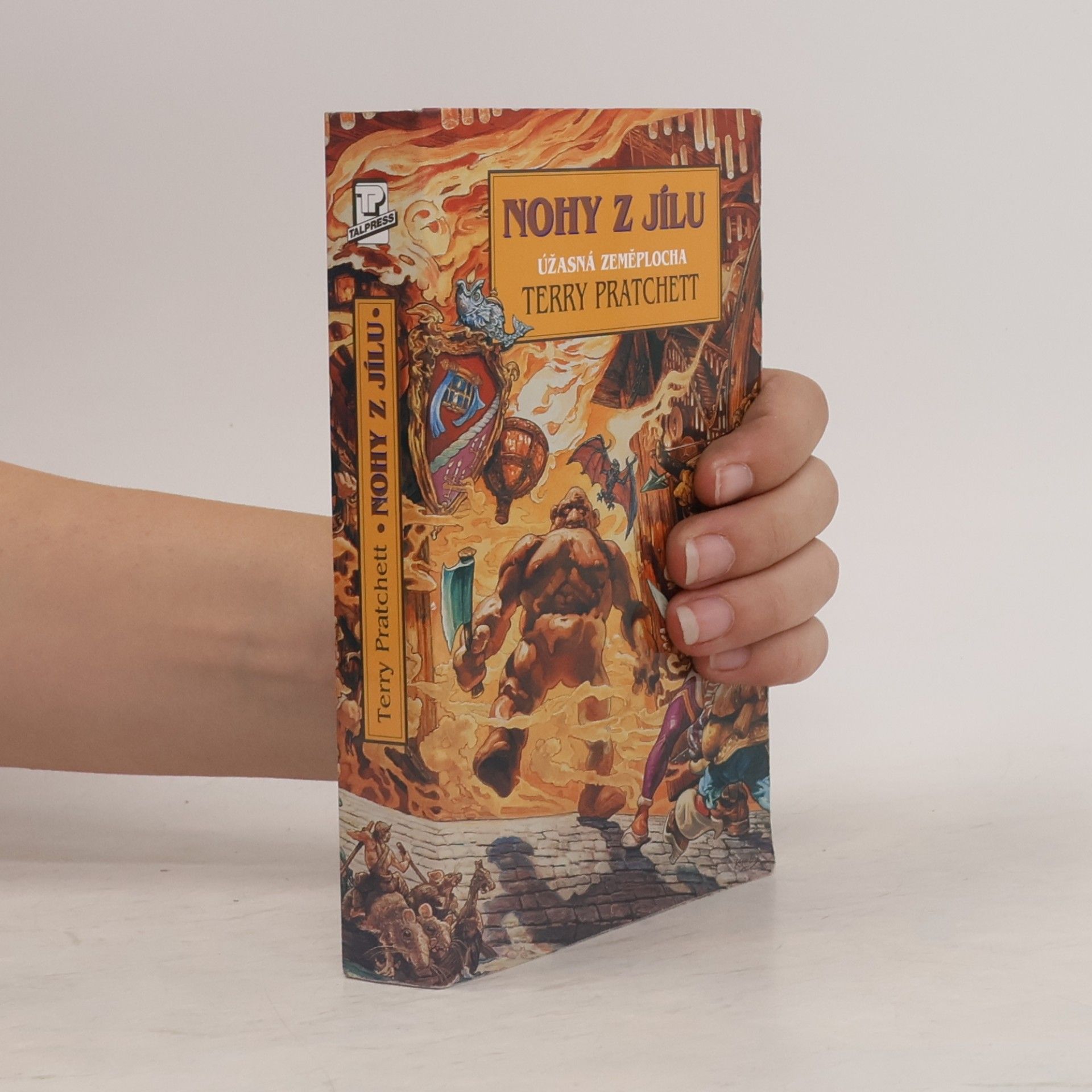 Terry Pratchett Nohy z jílu