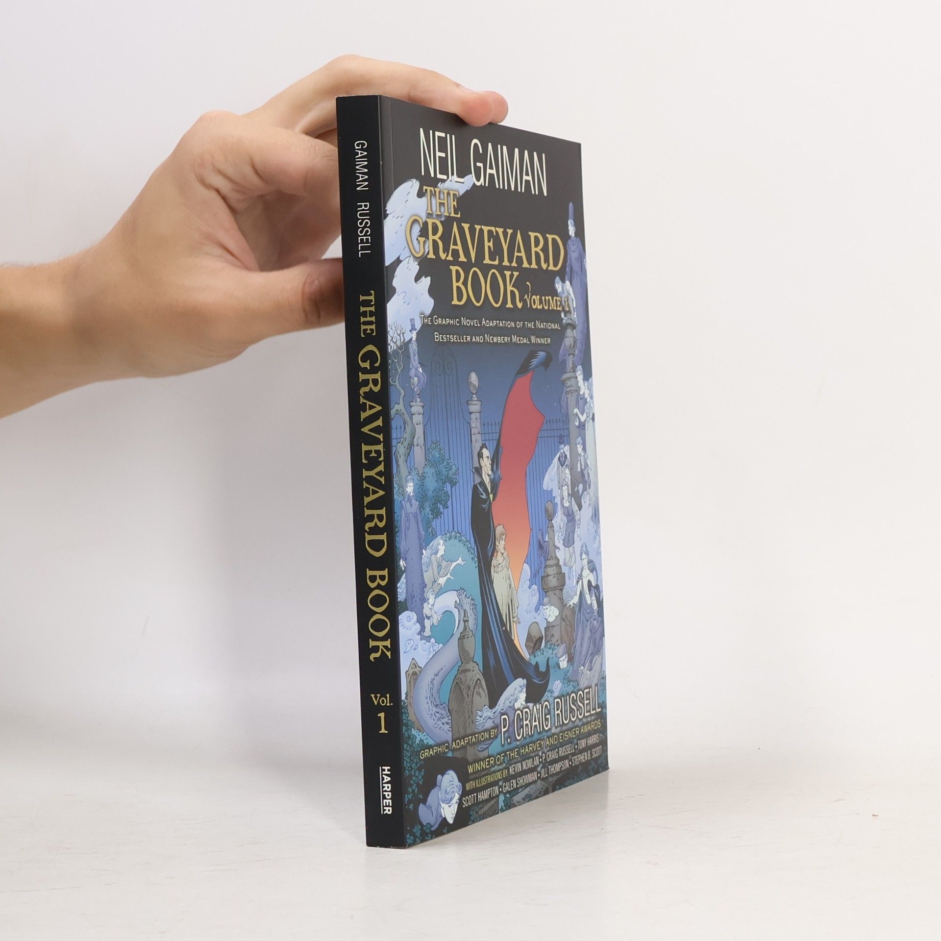 Neil Gaiman The Graveyard Book Graphic Novel: Volume 1