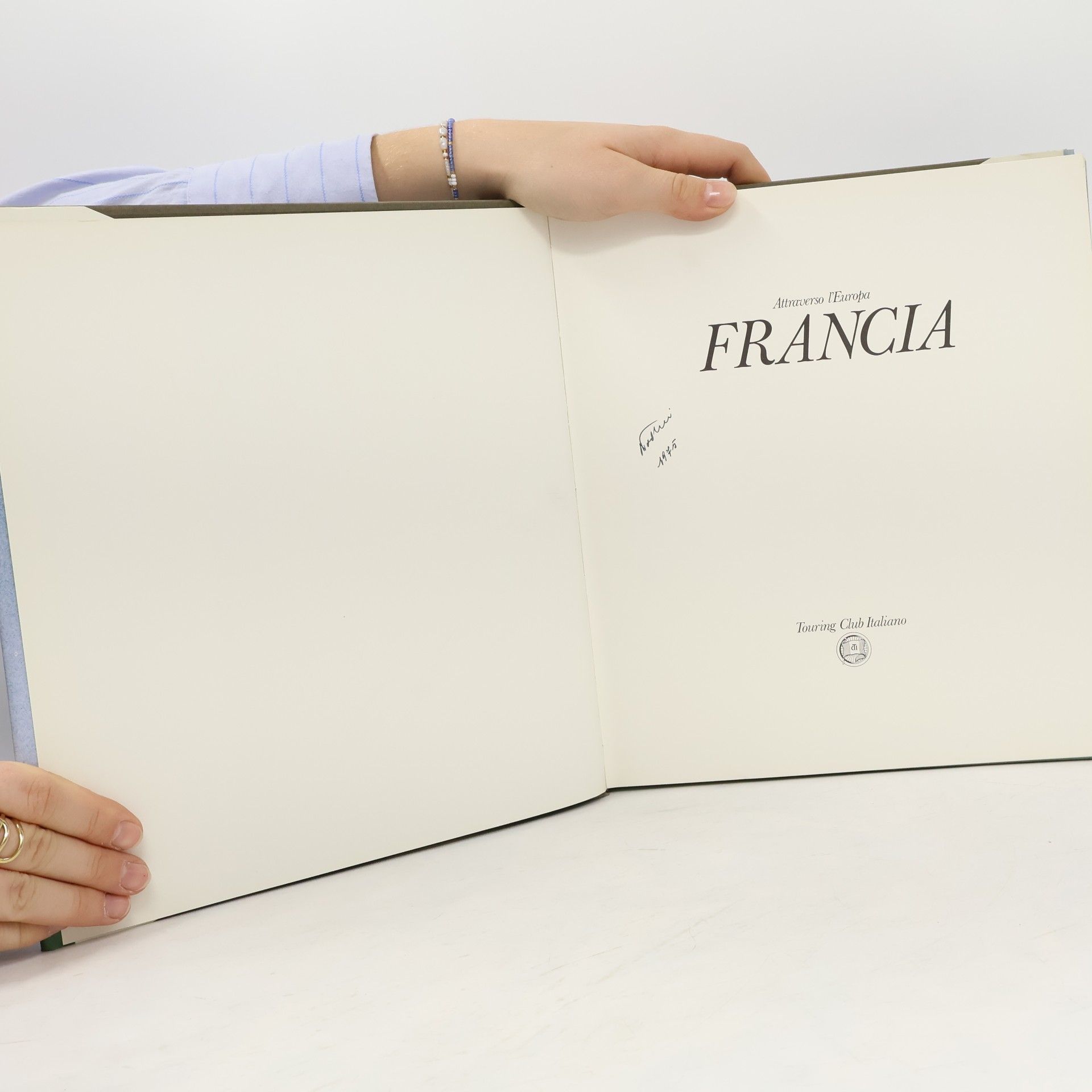 Collectif d'auteurs Francia. Attraverso l'Europa