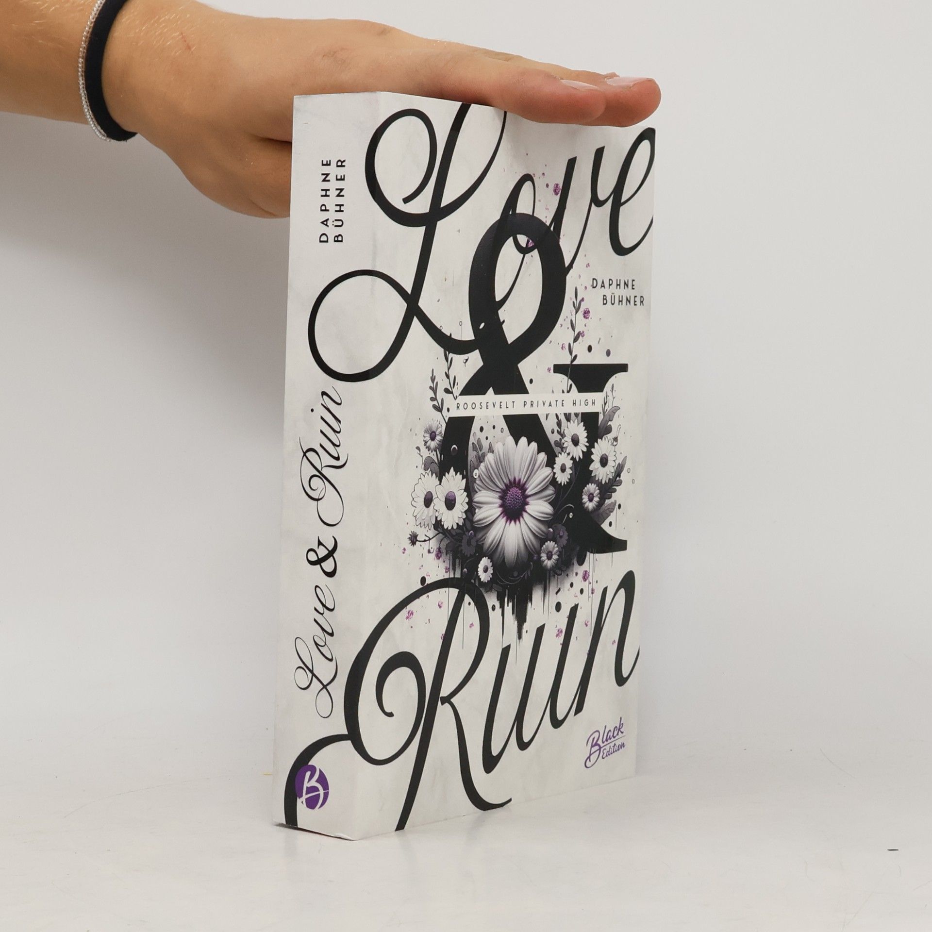 Daphne Bühner Love & Ruin