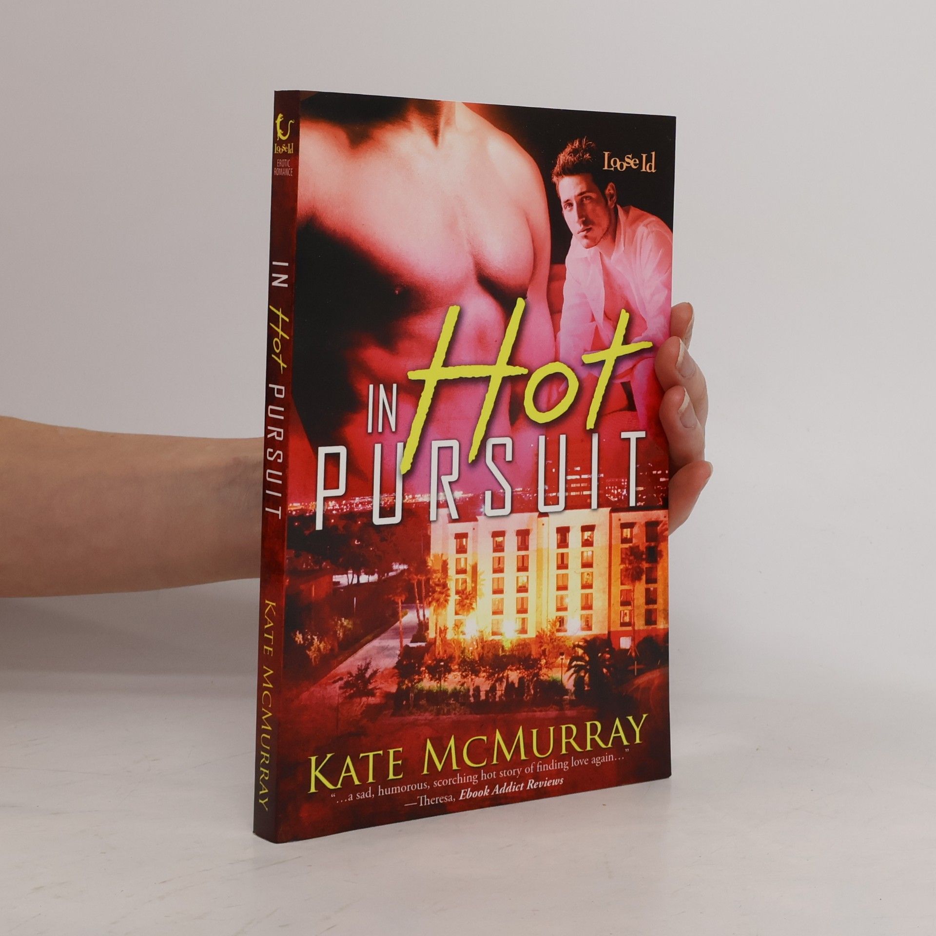 Kate McMurray In Hot Pursuit