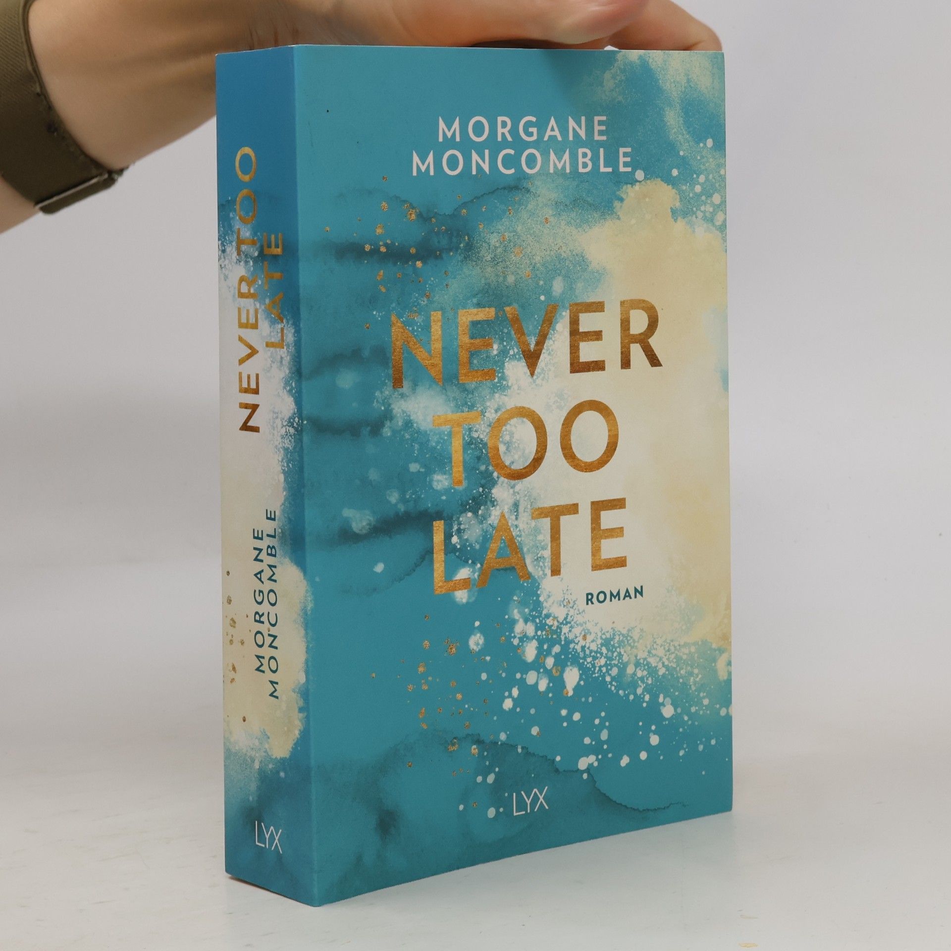 Morgane Moncomble Never Too Late