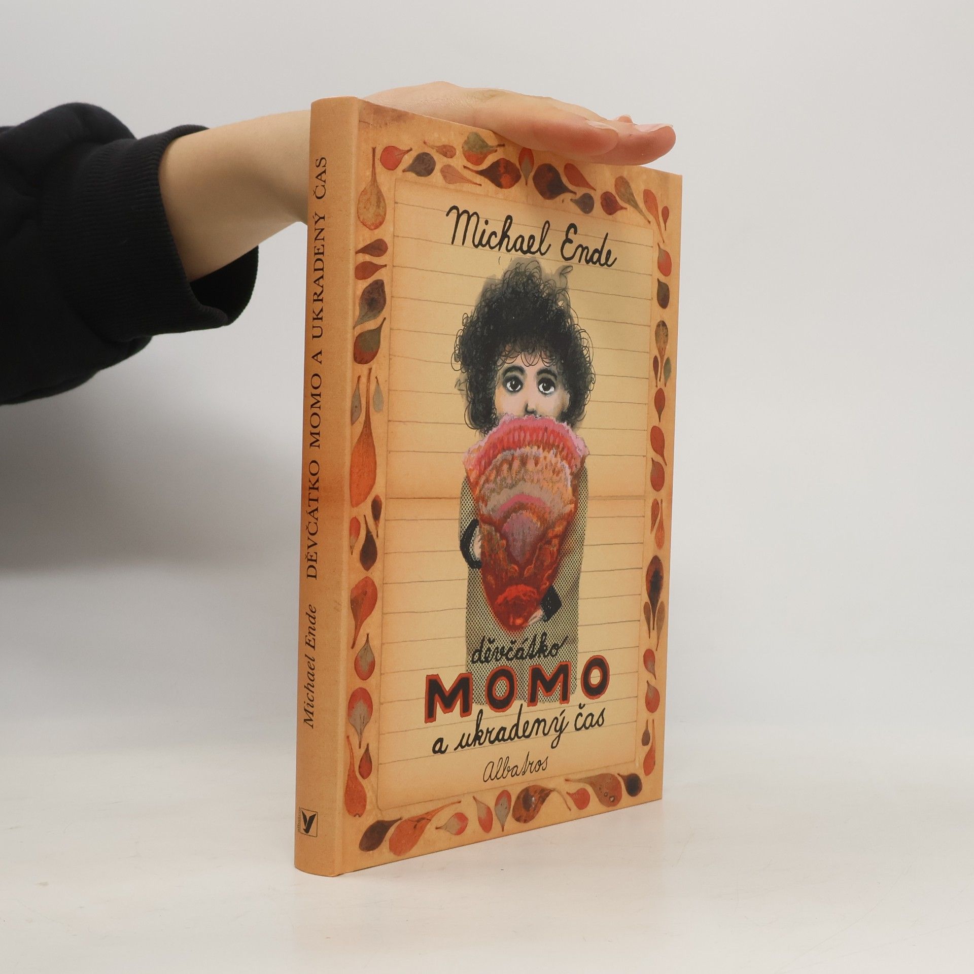 Michael Ende Děvčátko Momo a ukradený čas