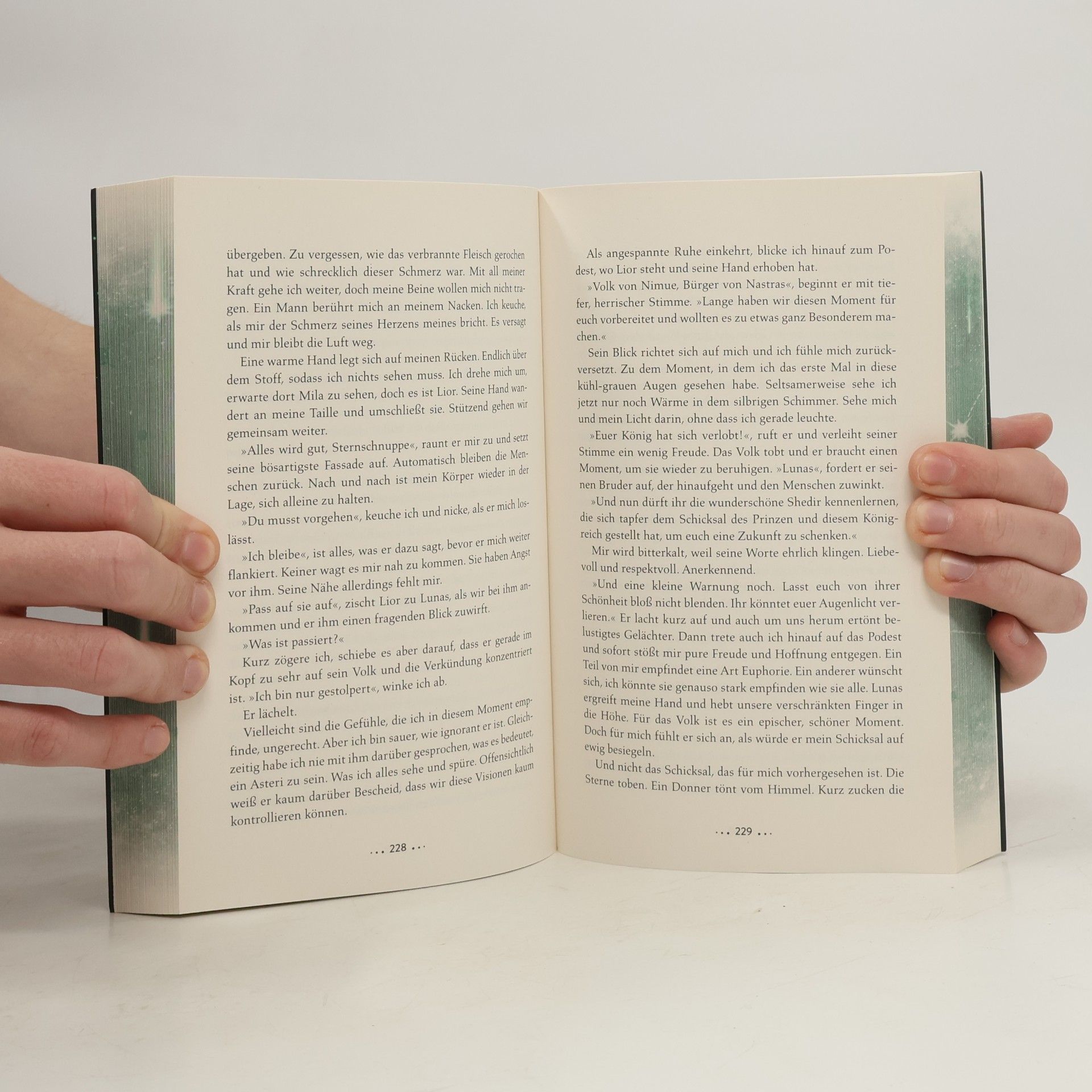 Dana Müller-Braun Gezeichnetes Schicksal / Legacy of Stars Bd.1