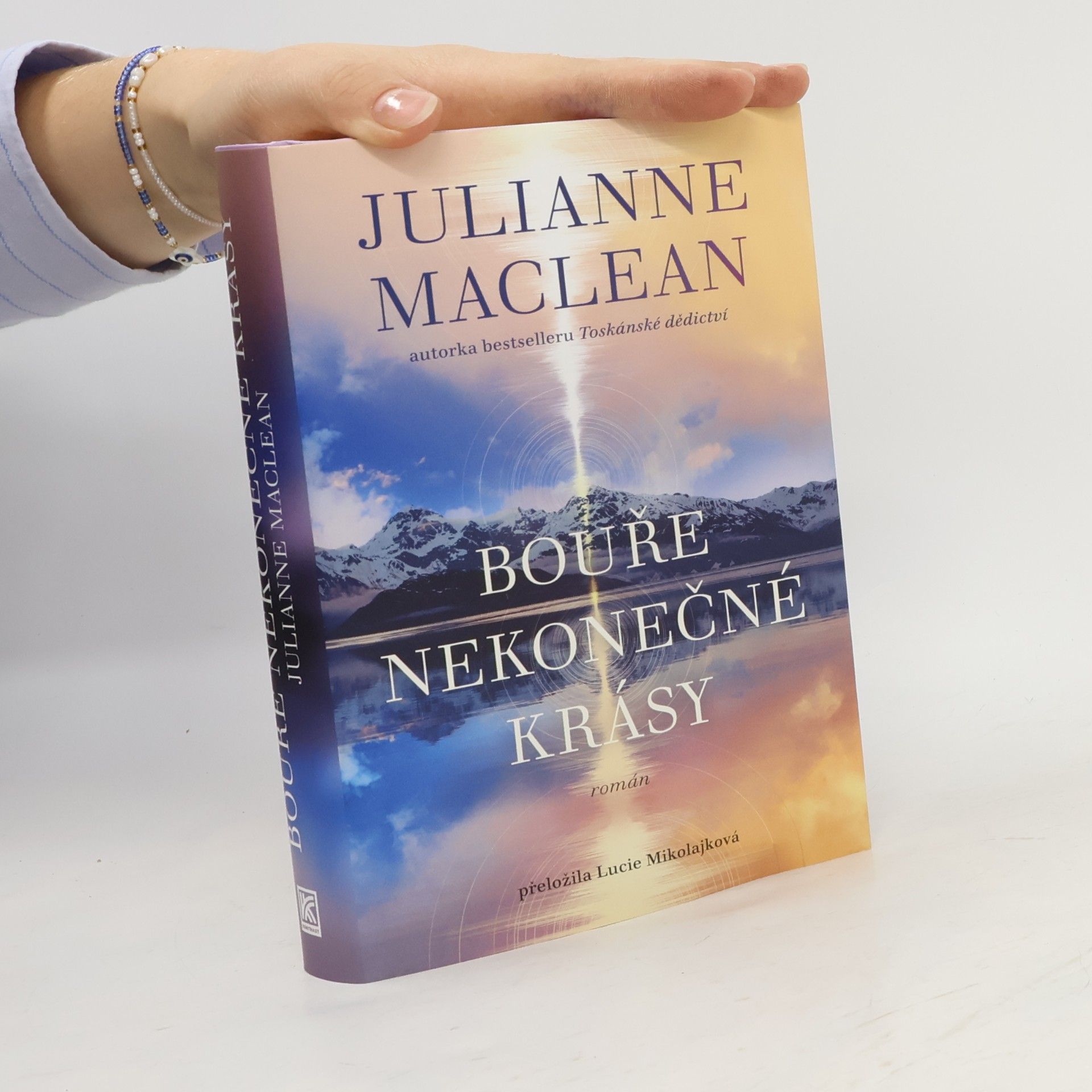 Bouře nekonečné krásy