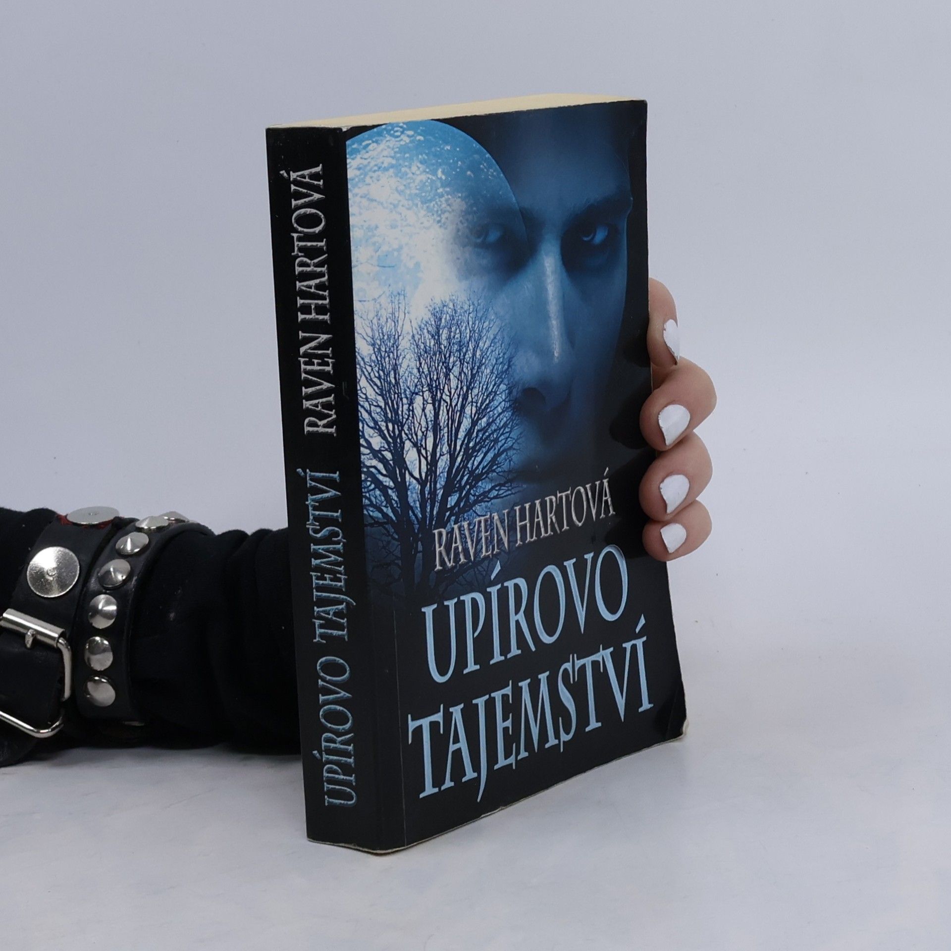 Raven Hart Upírovo tajemství