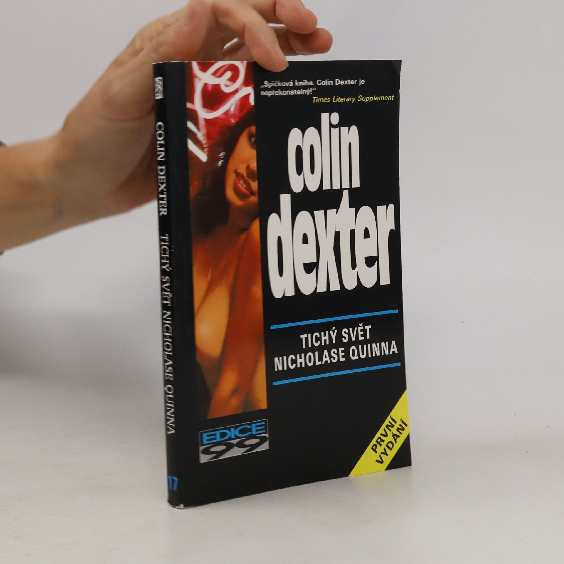 Dexter Colin Tichý svět Nicholase Quinna