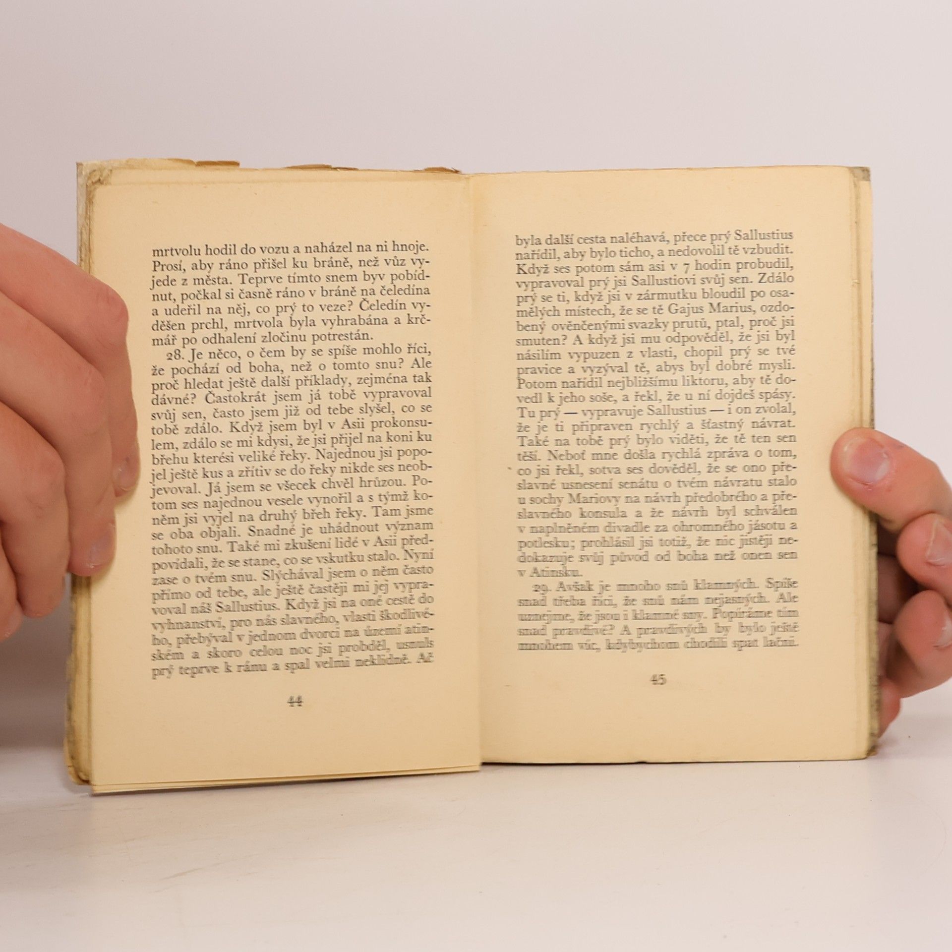 M. Tulli̇us Cicero Předtuchy a výstrahy
