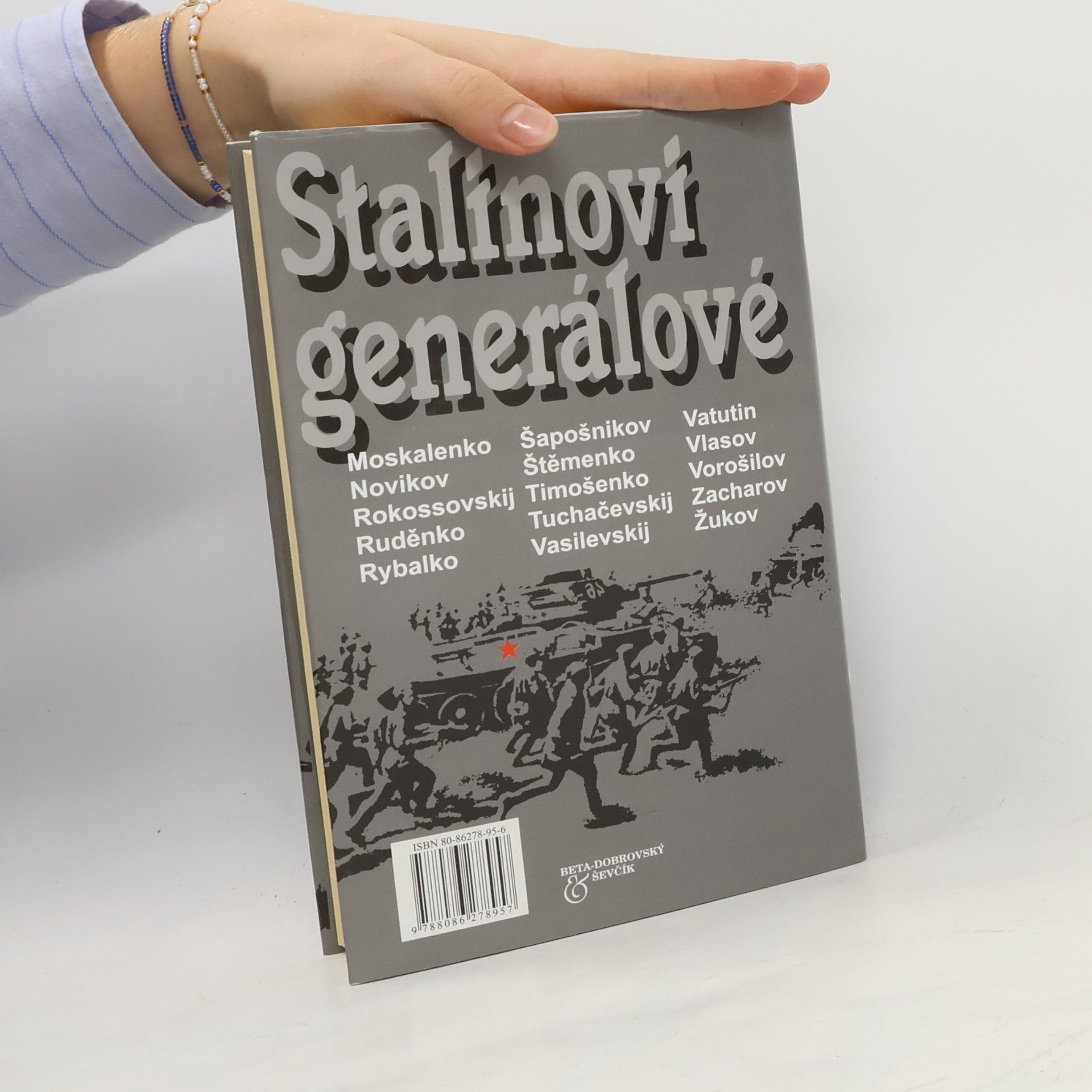 Harold Shukman Stalinovi generálové